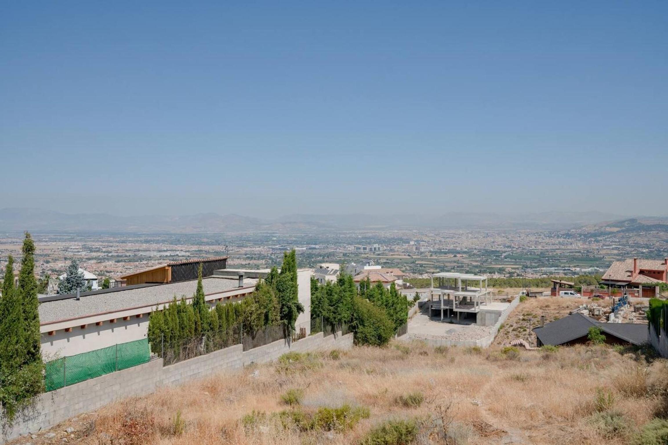Spacious Villa in Granada with Private Pool and Jacuzzi