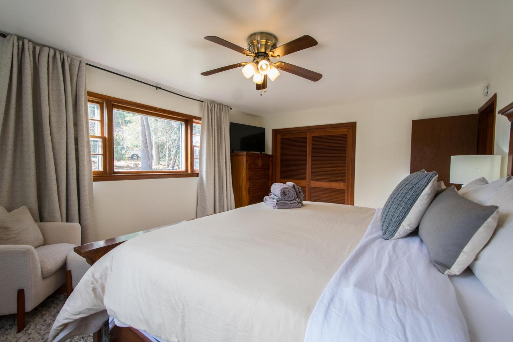 Pet-Friendly Retreat~$375 Free Activities Daily view 5