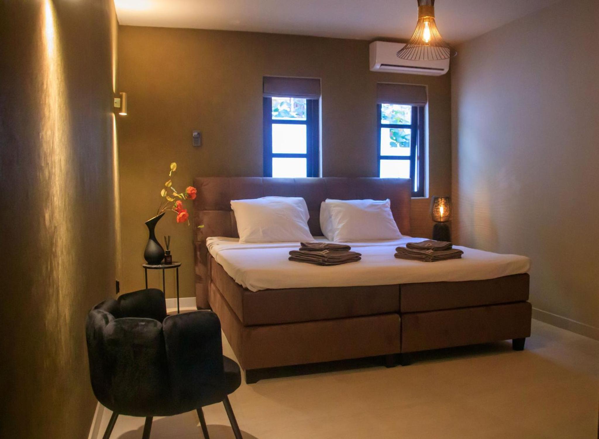 MAJOR. Suites Curaçao