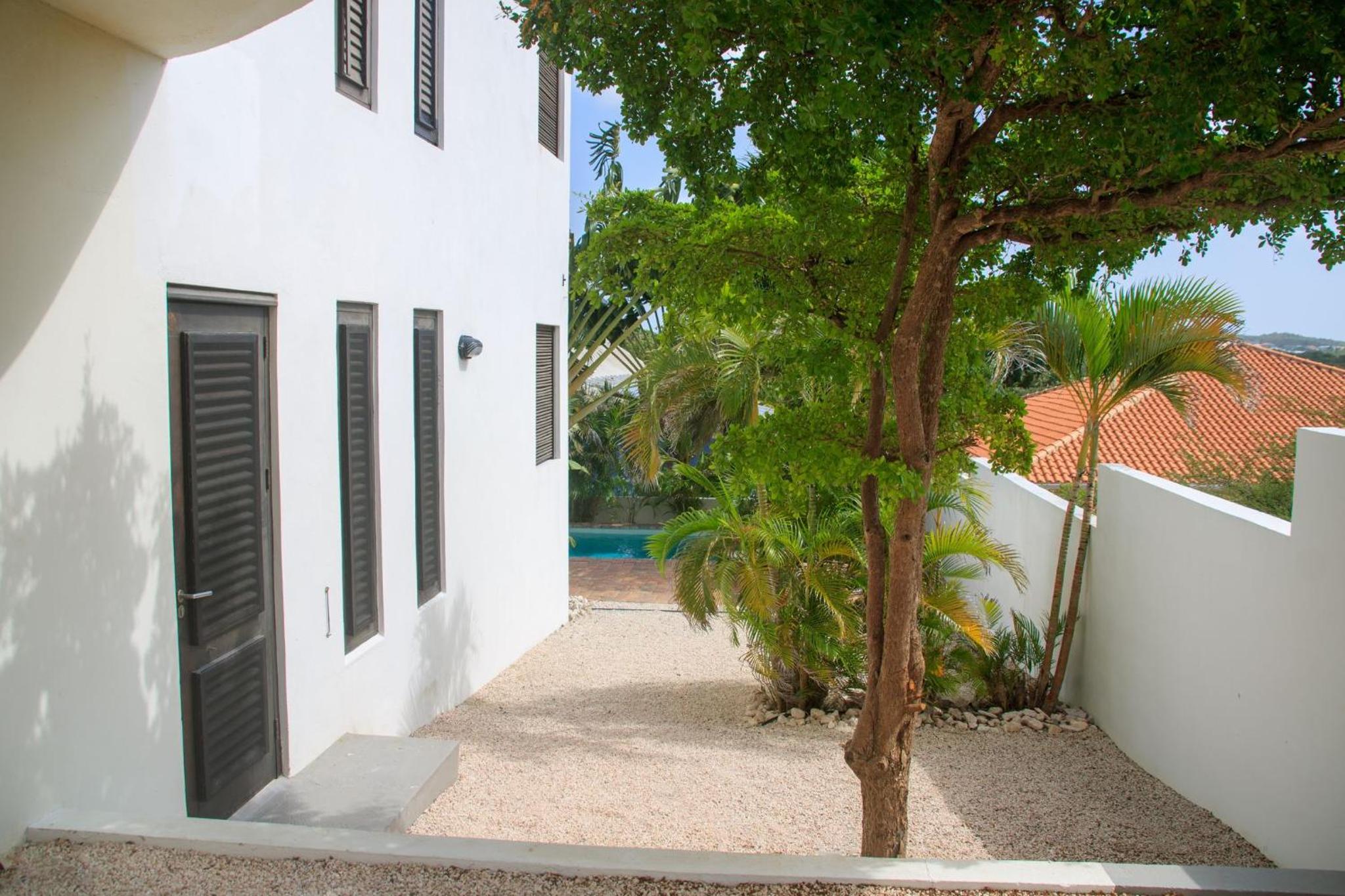 MAJOR. Suites Curaçao