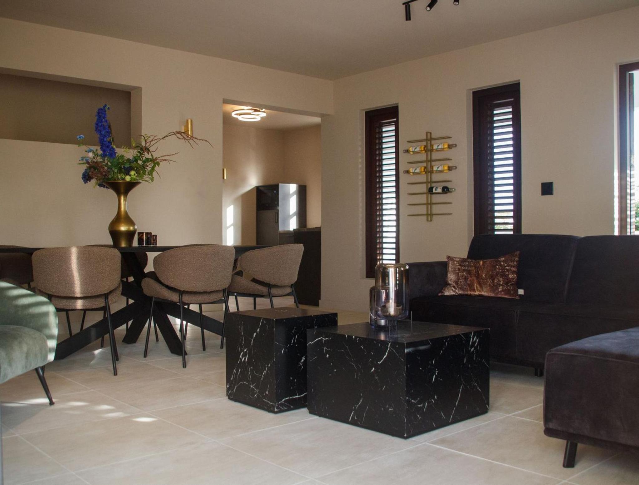 MAJOR. Suites Curaçao