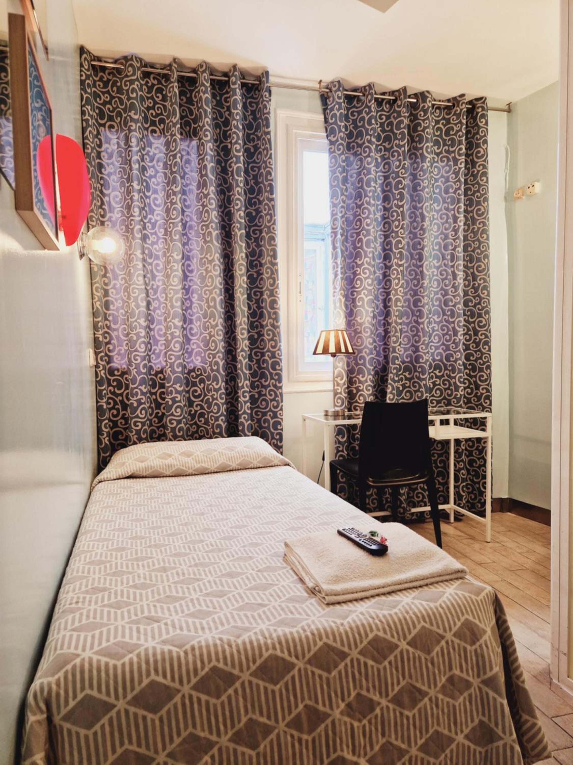 hotel room