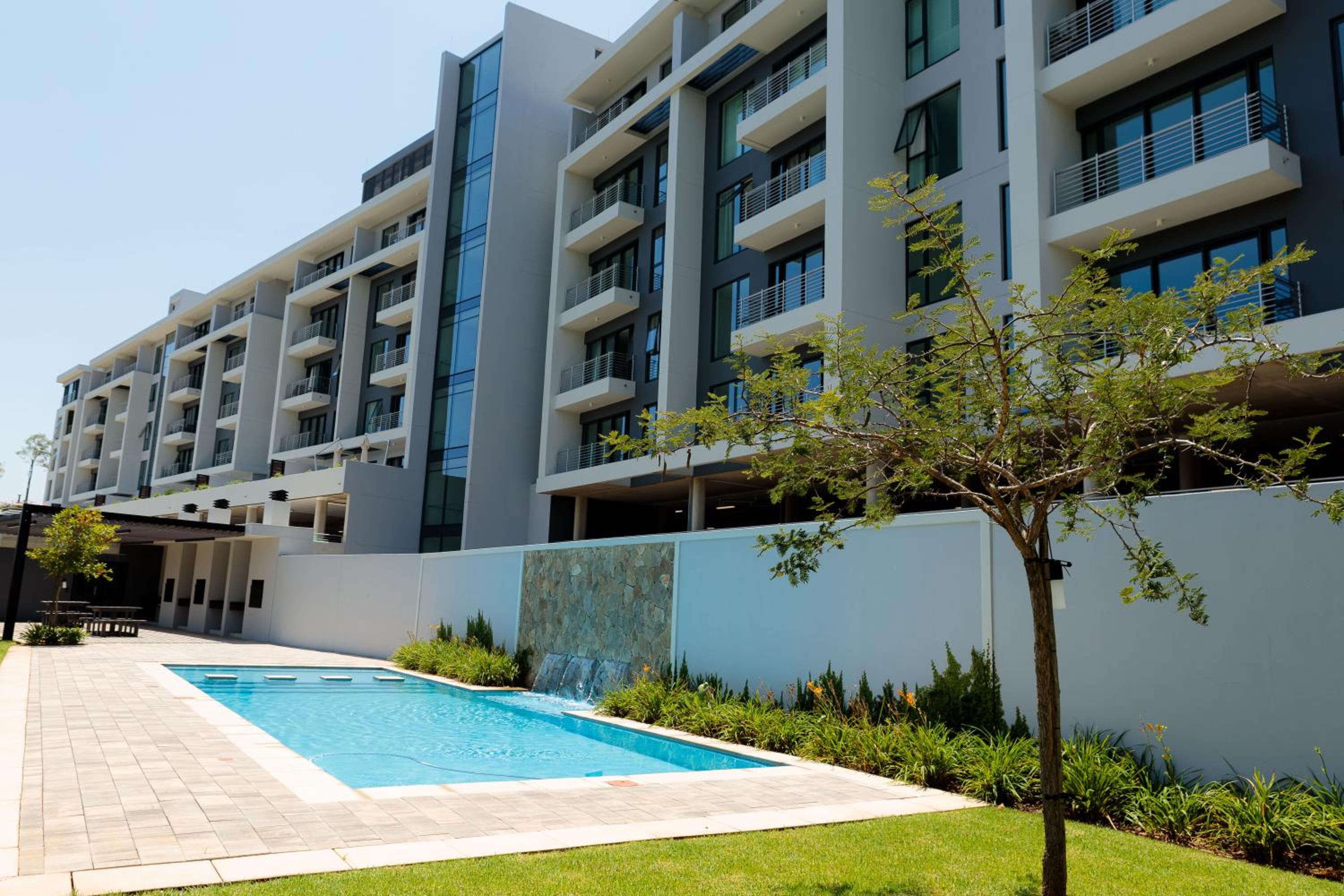 The Four J's Luxury Apartment