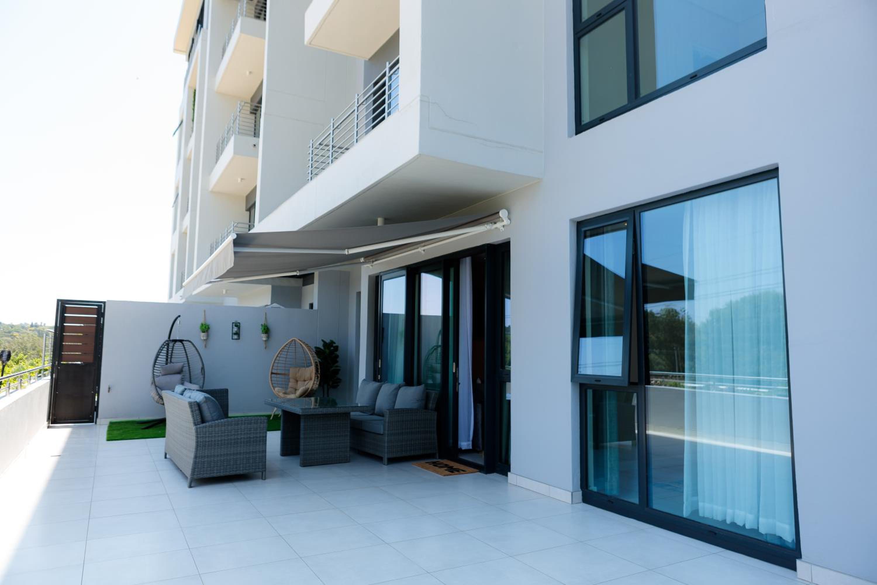 The Four J's Luxury Apartment