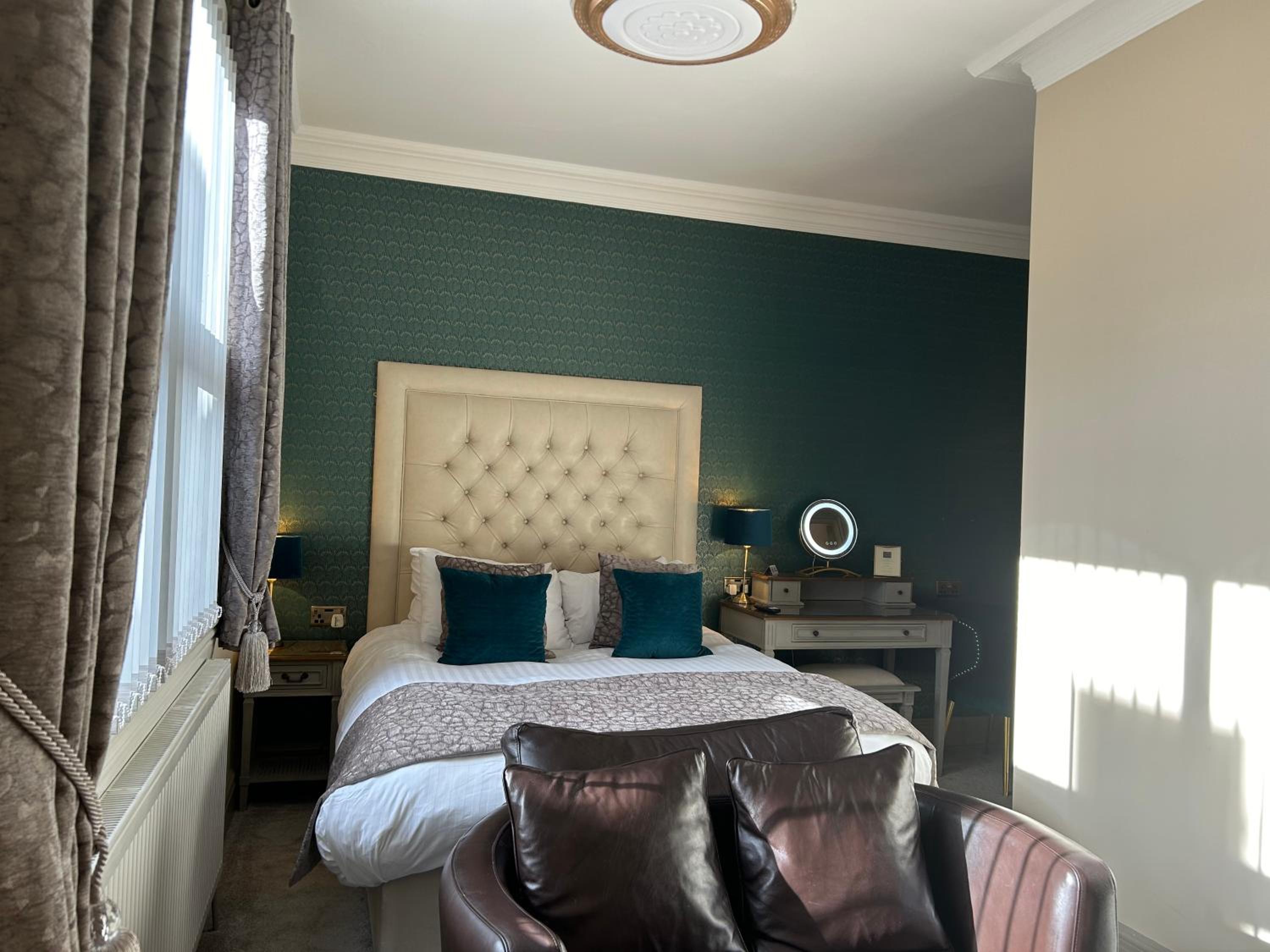 Ashbourne House - Image 4
