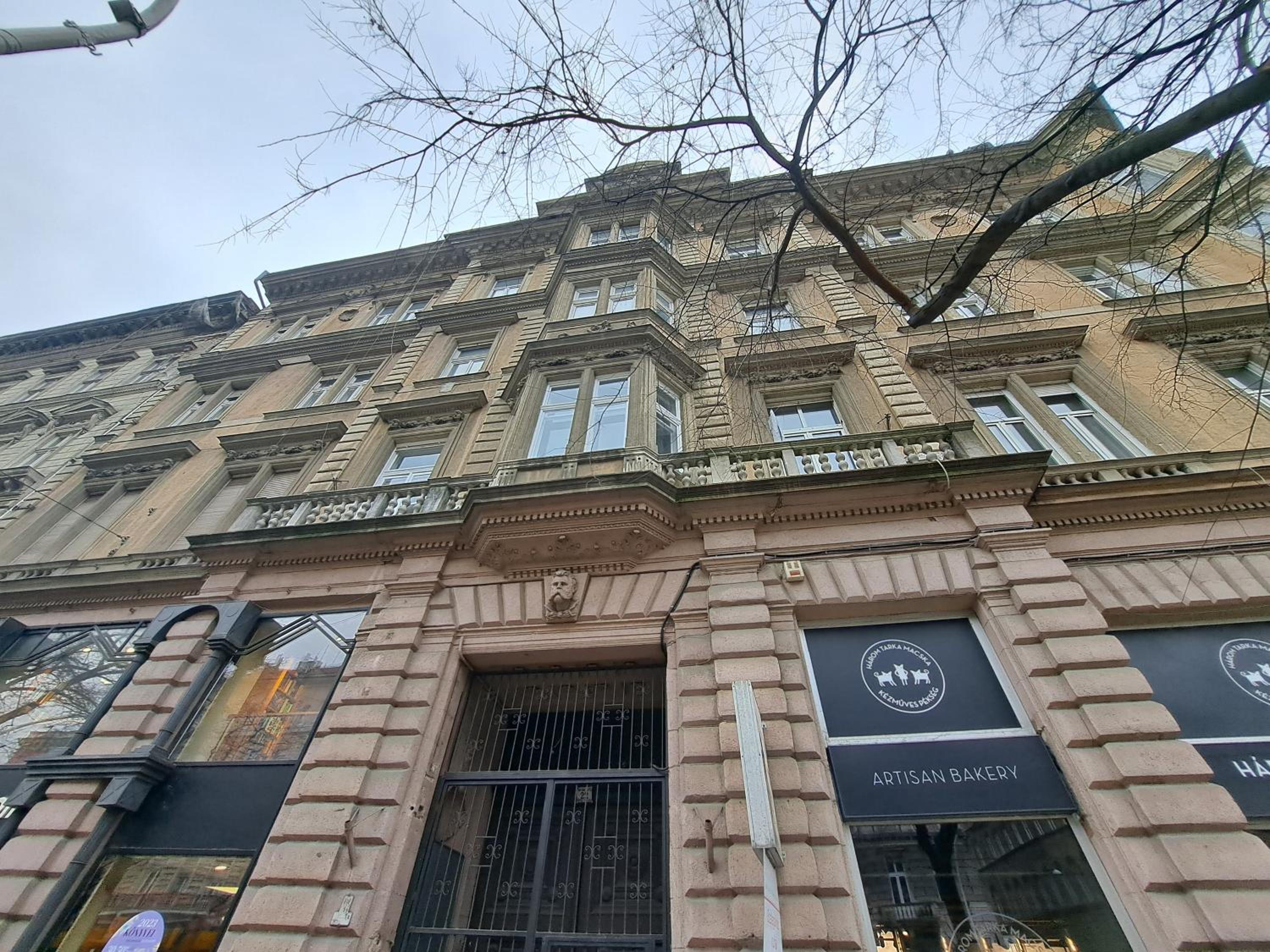 Daylight Apartment