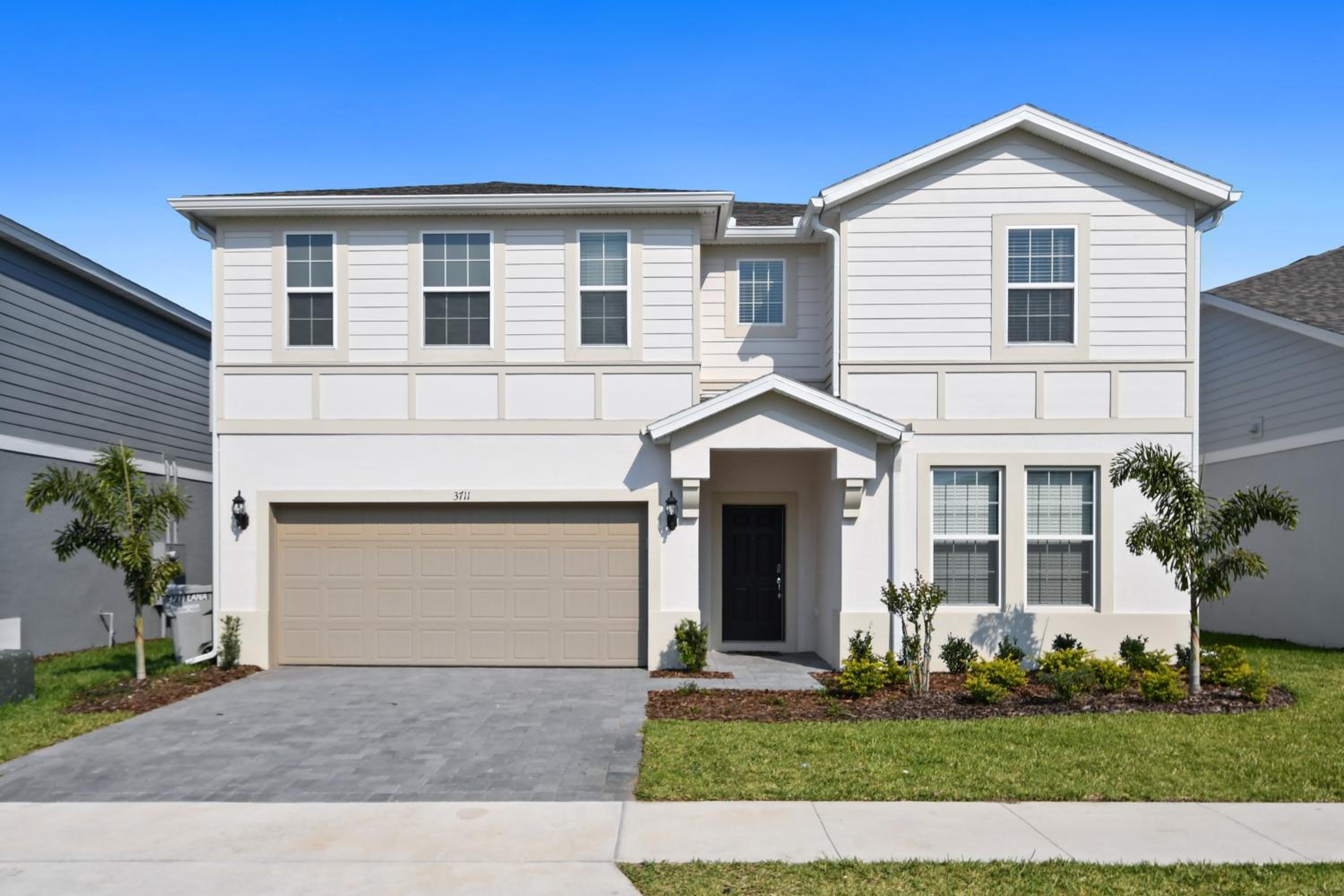 Luxury 28 Guest Home w Games, CInema and More!
