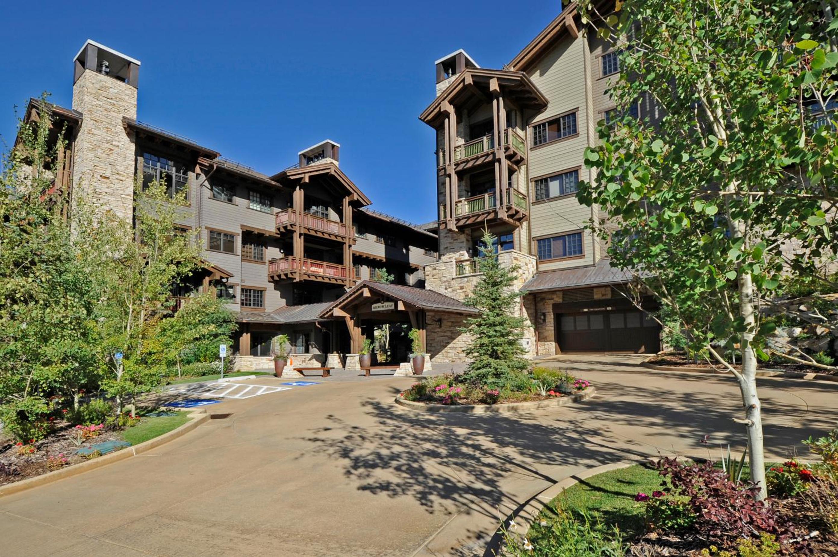Ski In Ski Out 3BR Arrowleaf Penthouse in Deer Valley, Mountain Luxury with Slope Views view 5