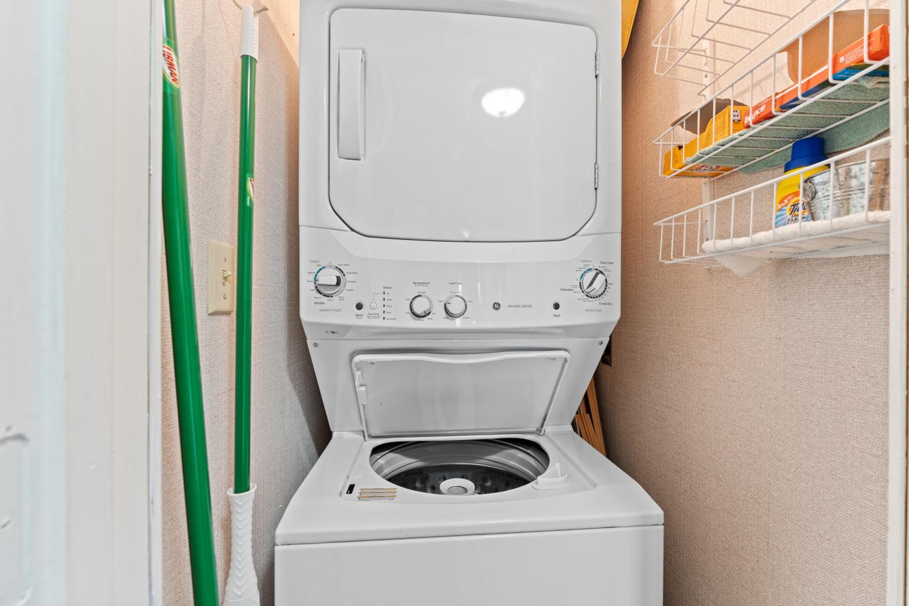 Free Daily Silver Dollar City Tickets  other Branson attractions! Cozy Branson Condo, Lower level, WALK-IN - Property Image 9