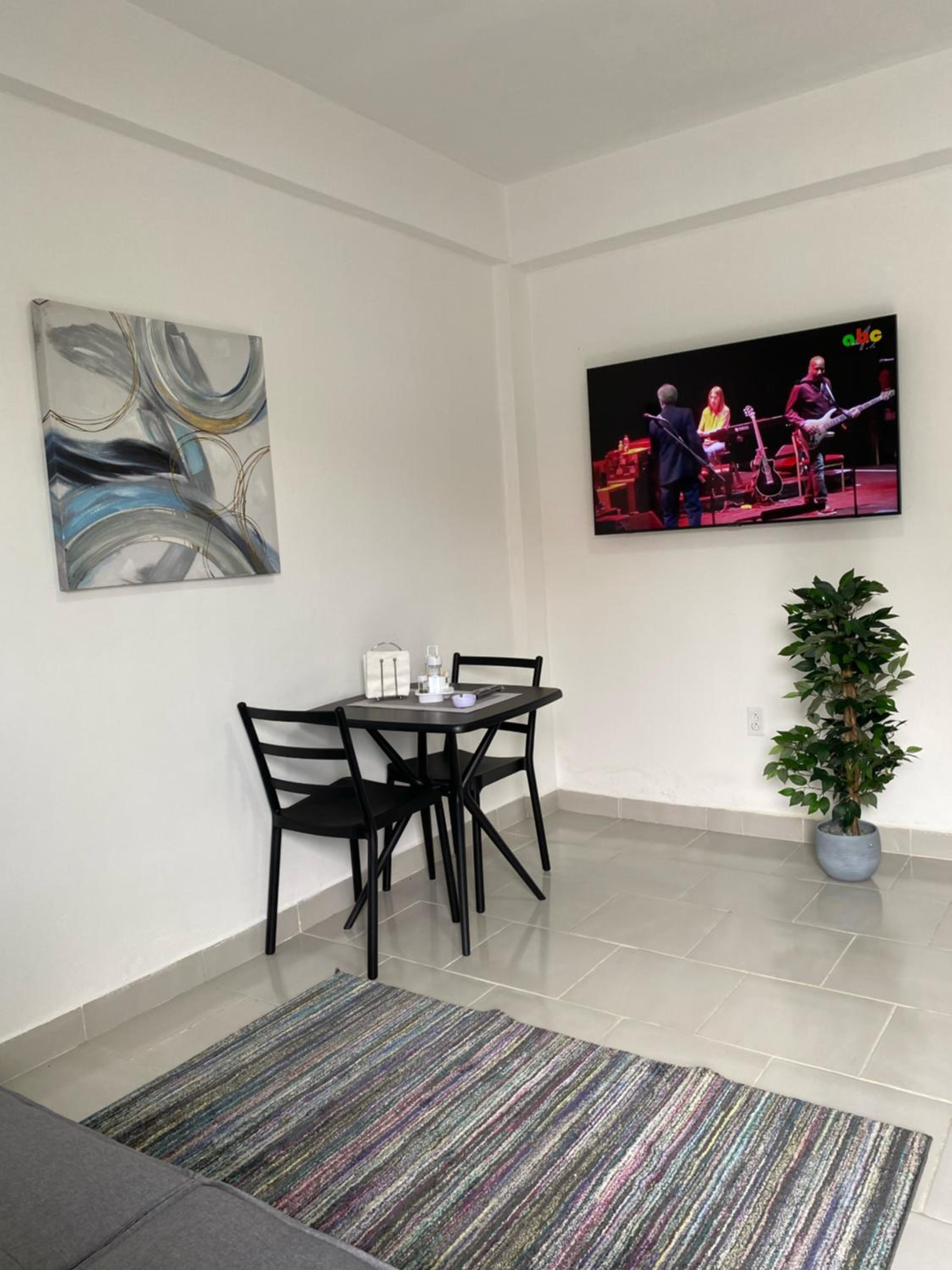 KRONOS APARTMENTS