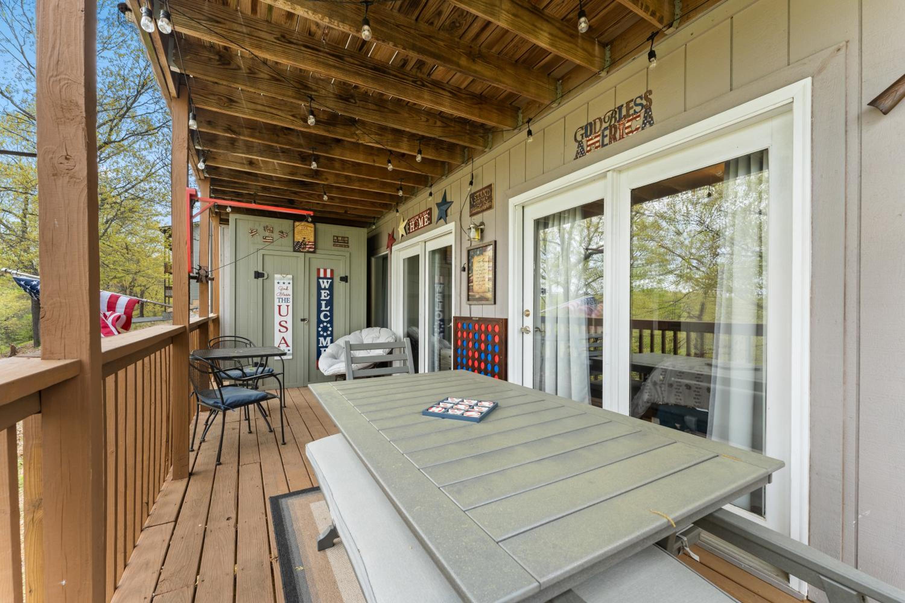 Free Daily Silver Dollar City Tickets  other Branson attractions! Cozy Branson Condo, Lower level, WALK-IN - Property Image 10