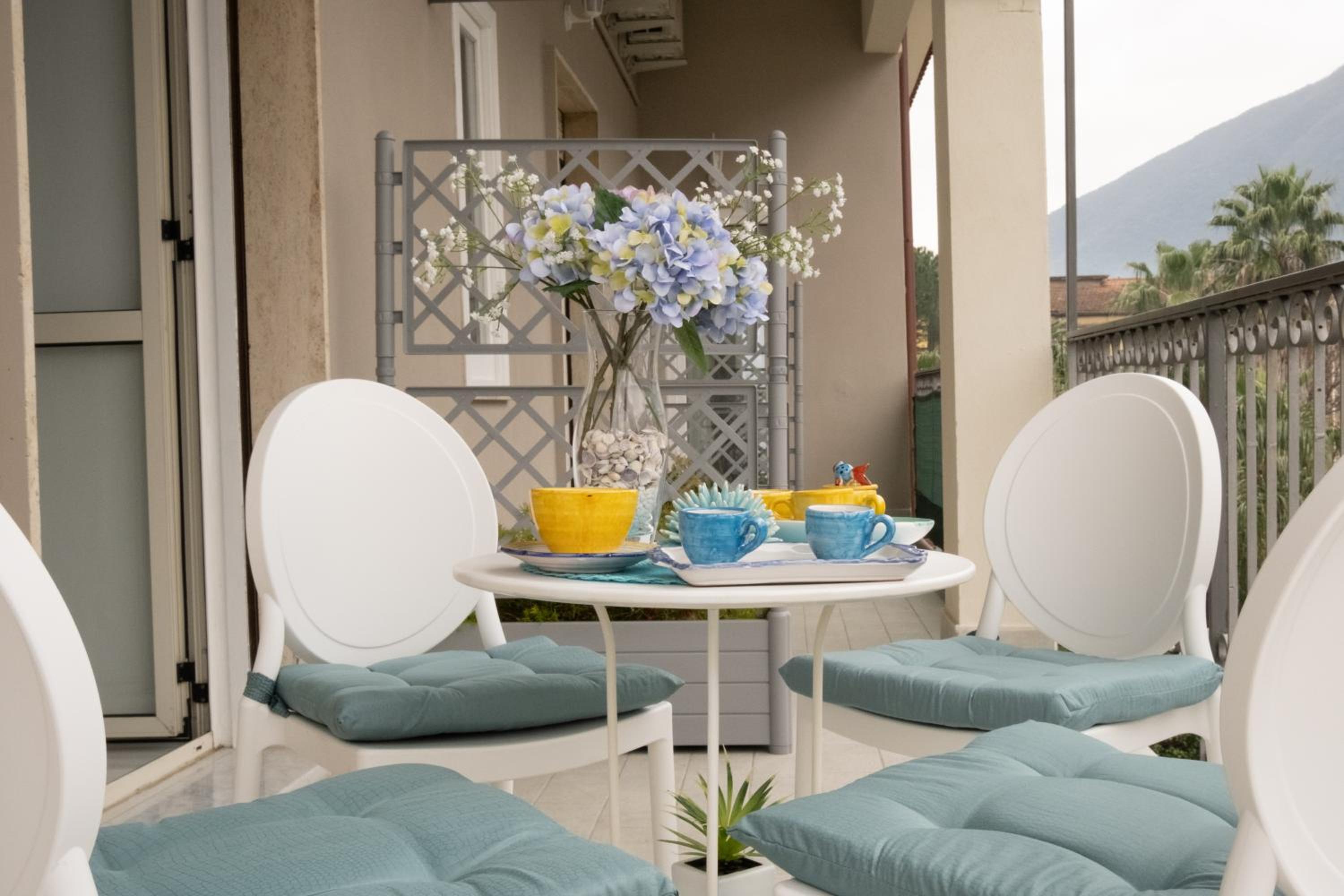 Montalbino House - Rooms and Apartments
