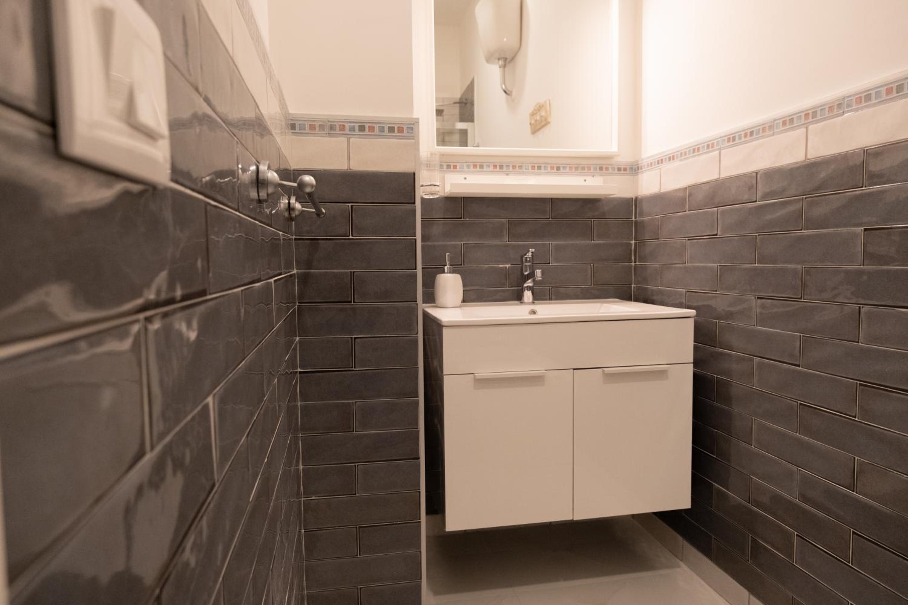 Montalbino House - Rooms and Apartments