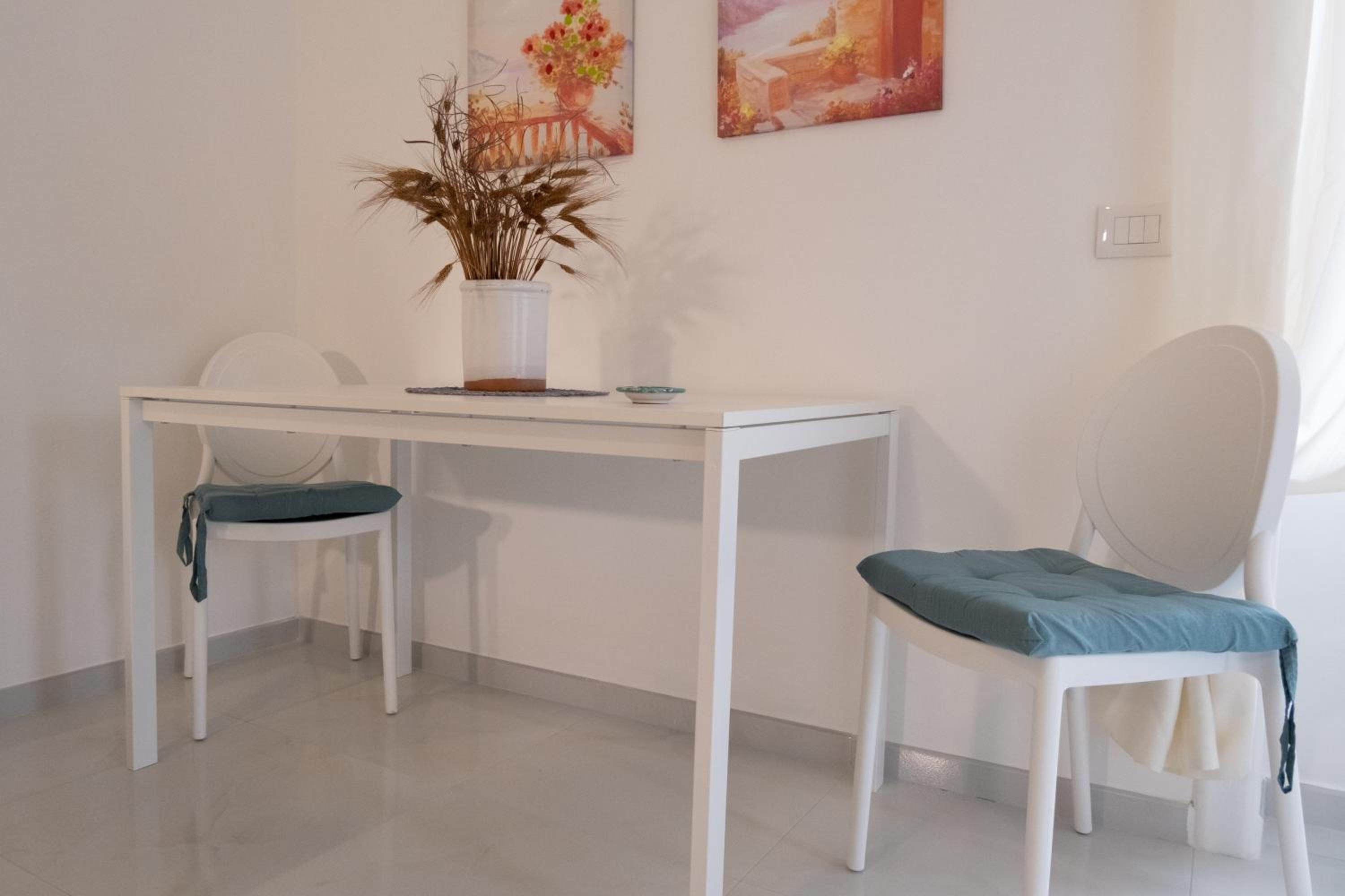Montalbino House - Rooms and Apartments