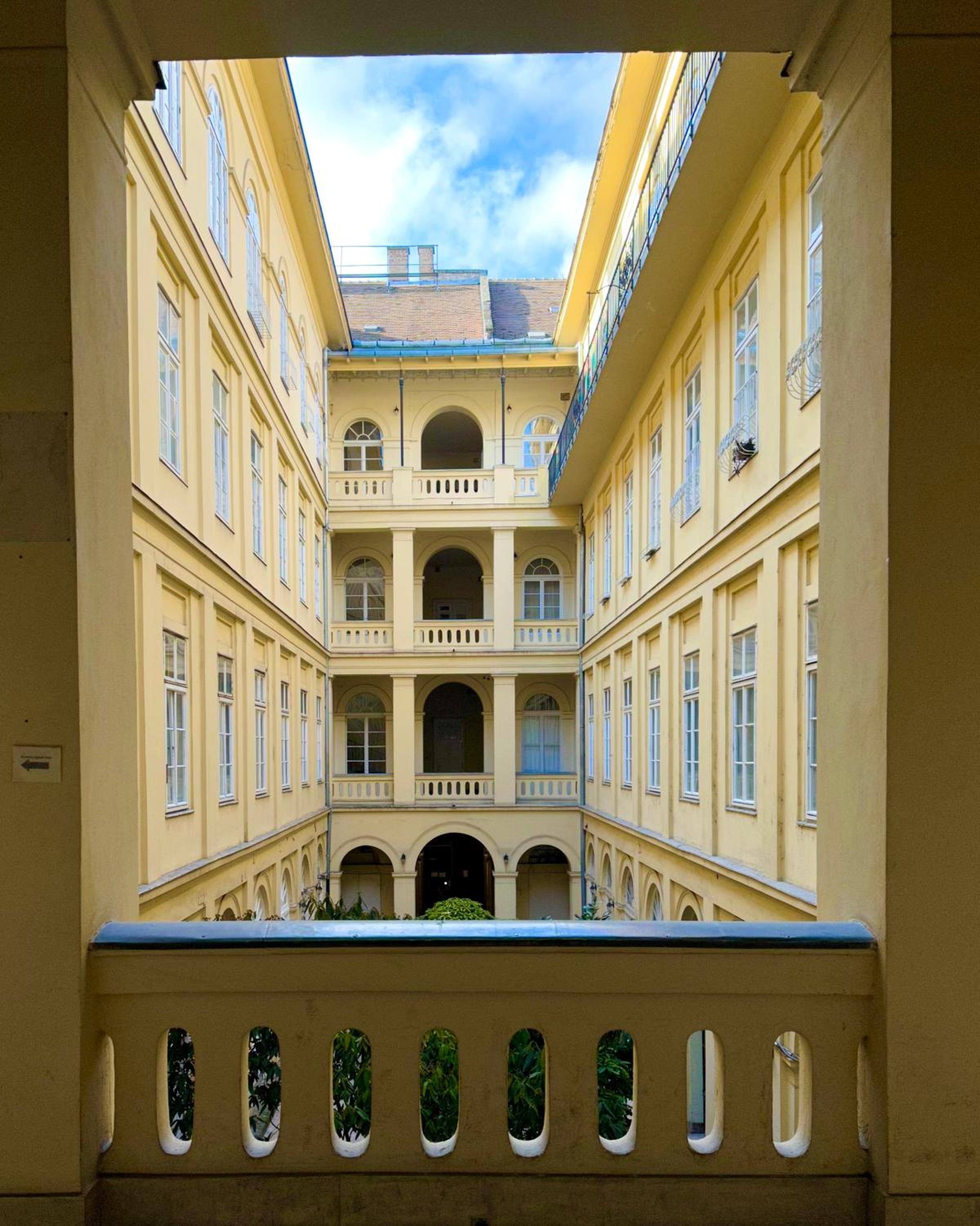 Dolce Vita Basilica view 5