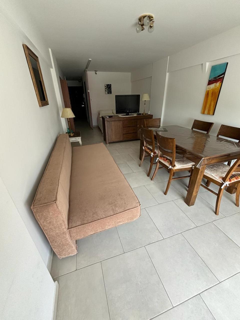 Impecable Monoambiente en el barrio de la Perla a 400 metros del Mar