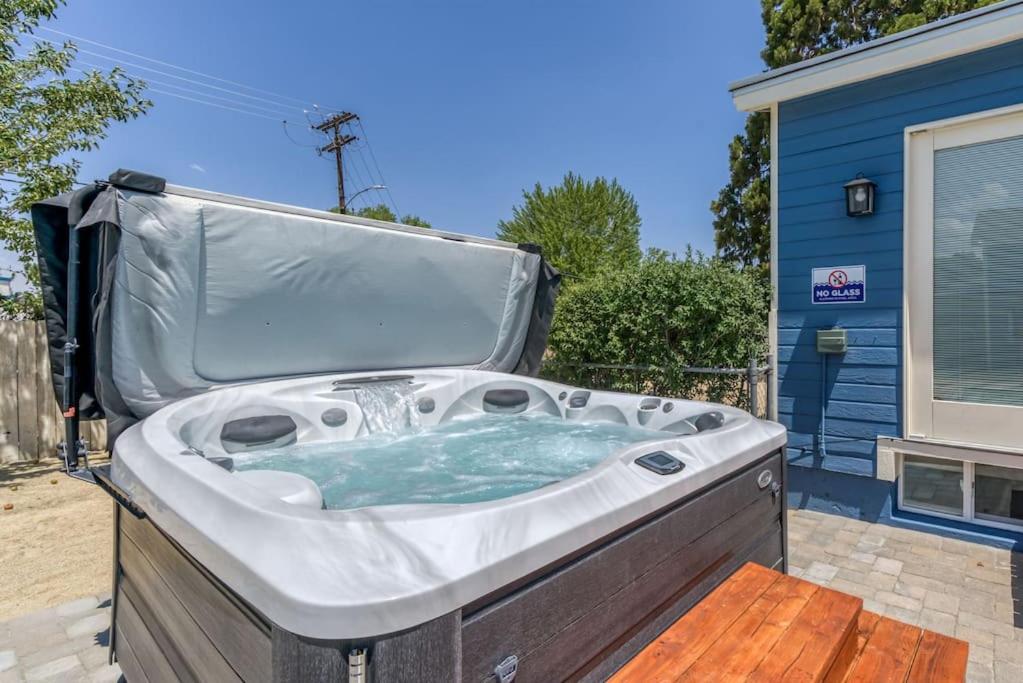 Reno Vacations - POOL Hot Tub! Reno-Tahoe Oasis - Property Image 37