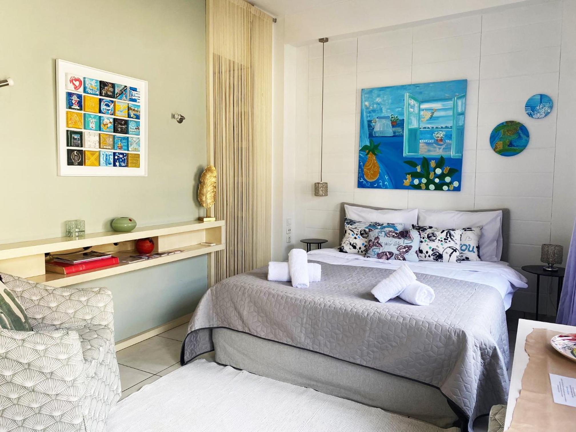 Arthome Acropolis