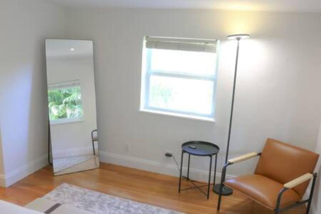 Sunny 3 Bedroom 3 Bath Retreat in Fort Lauderdale view 3