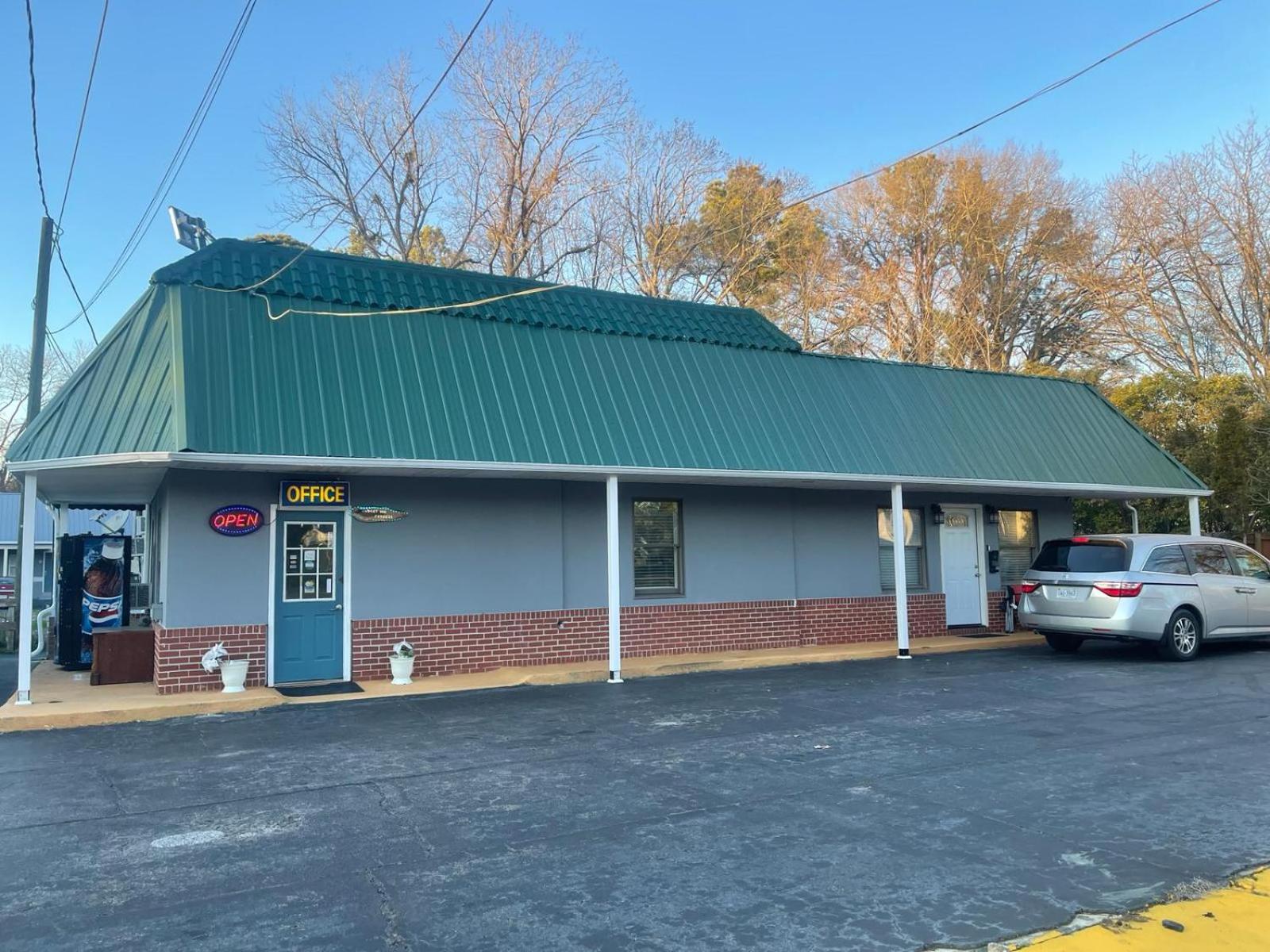 Budget Inn Express