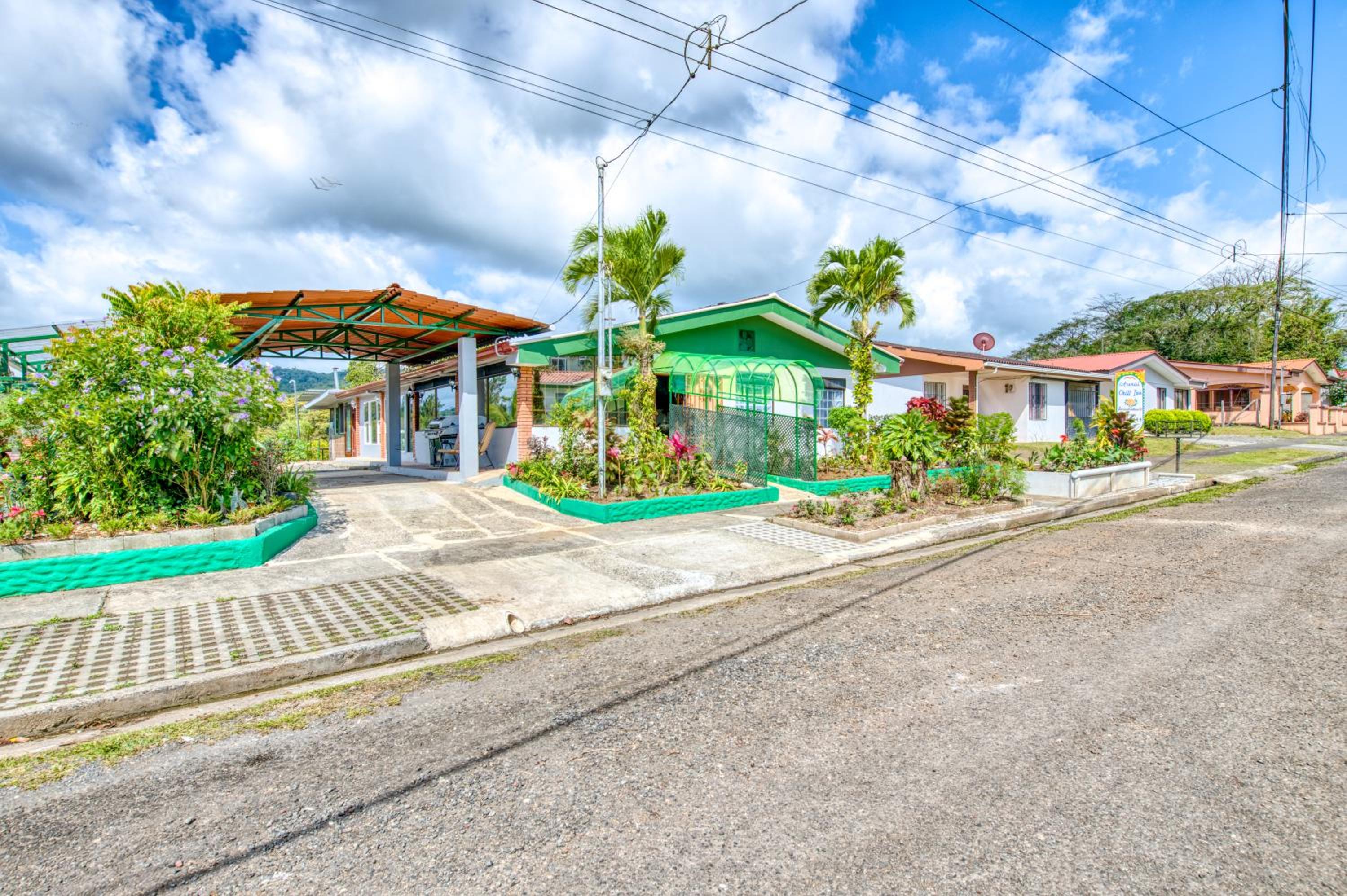 Arenal Chill Inn
