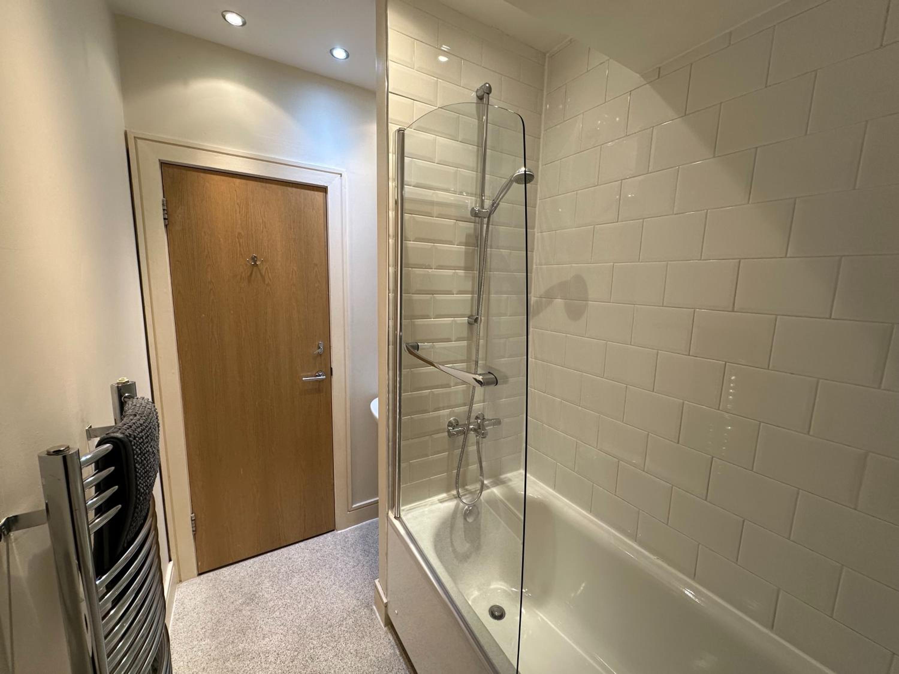 Apartment Thistle Lane view 5