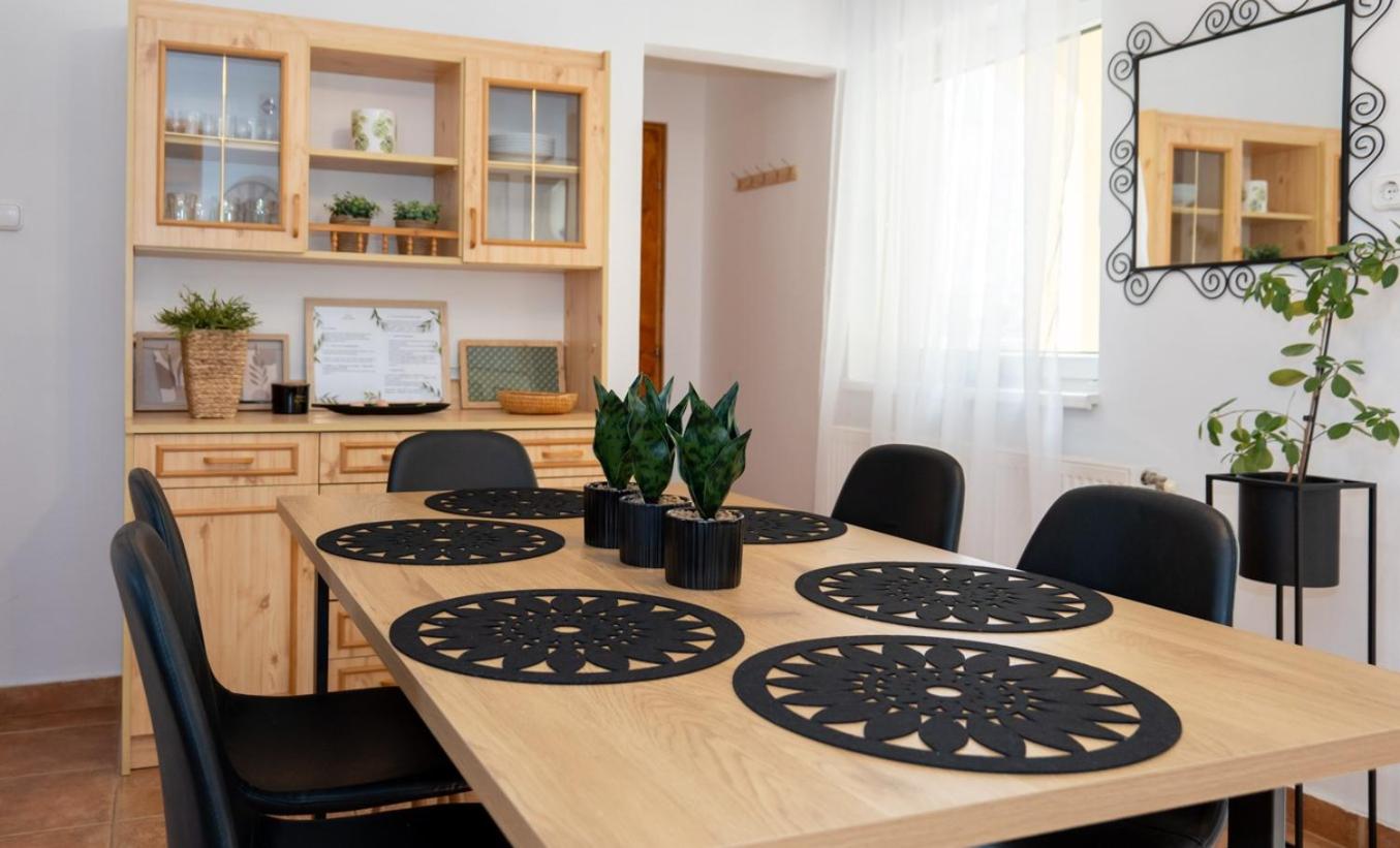 AKÁCIA APARTMAN
