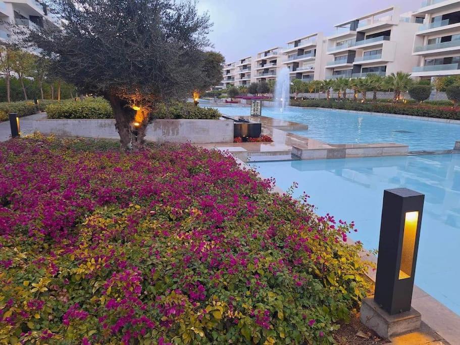 Luxurious Lakeview Apartment 2BR 92 view 4