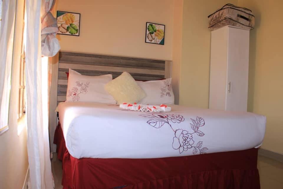 Lormasol Mews Guesthouse