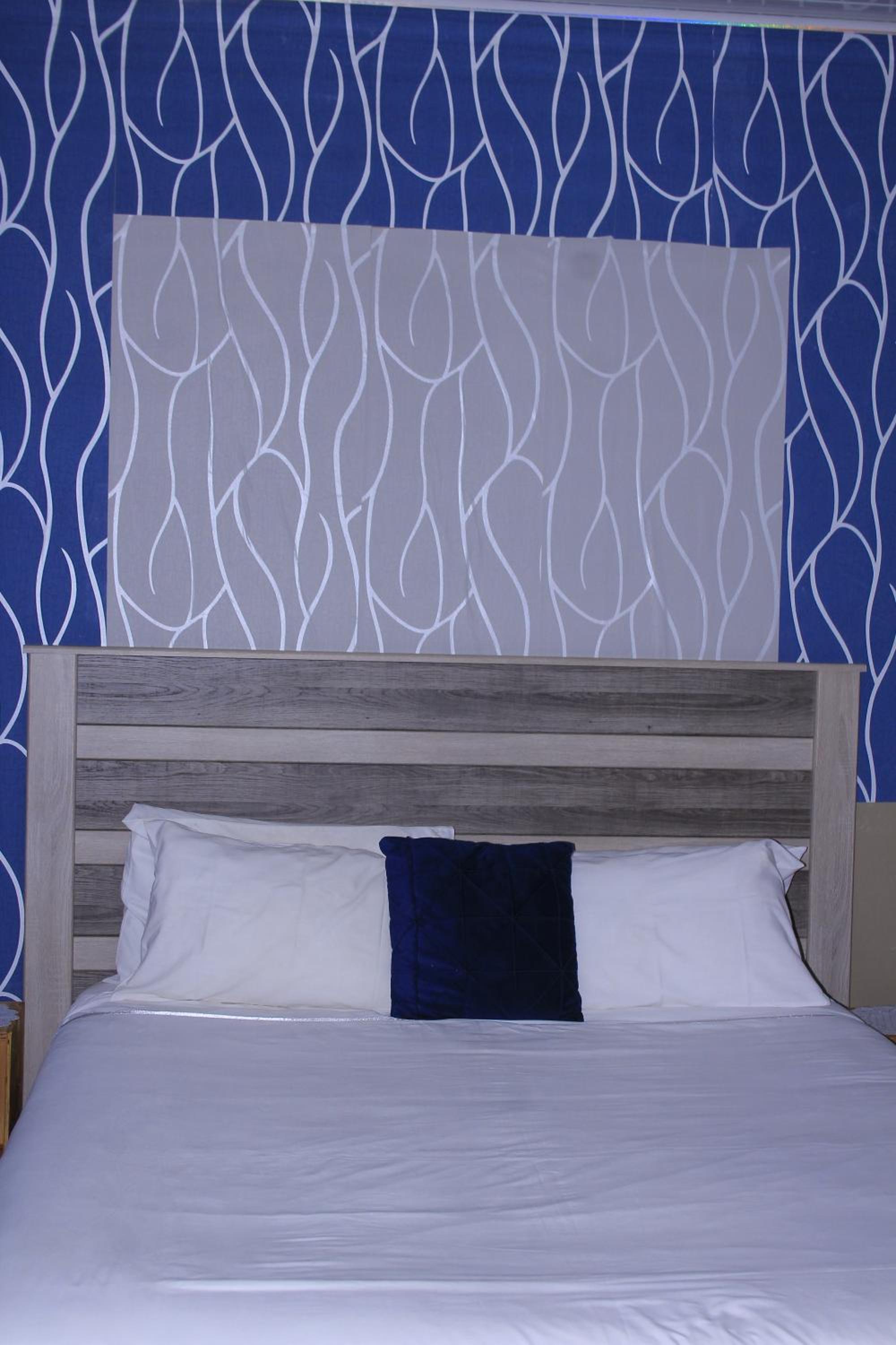 Lormasol Mews Guesthouse
