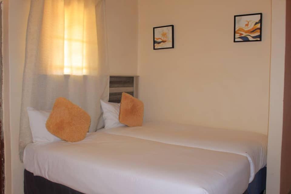 Lormasol Mews Guesthouse