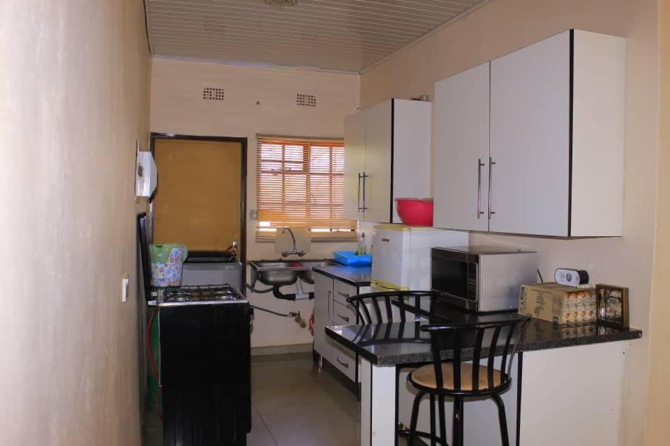 Lormasol Mews Guesthouse