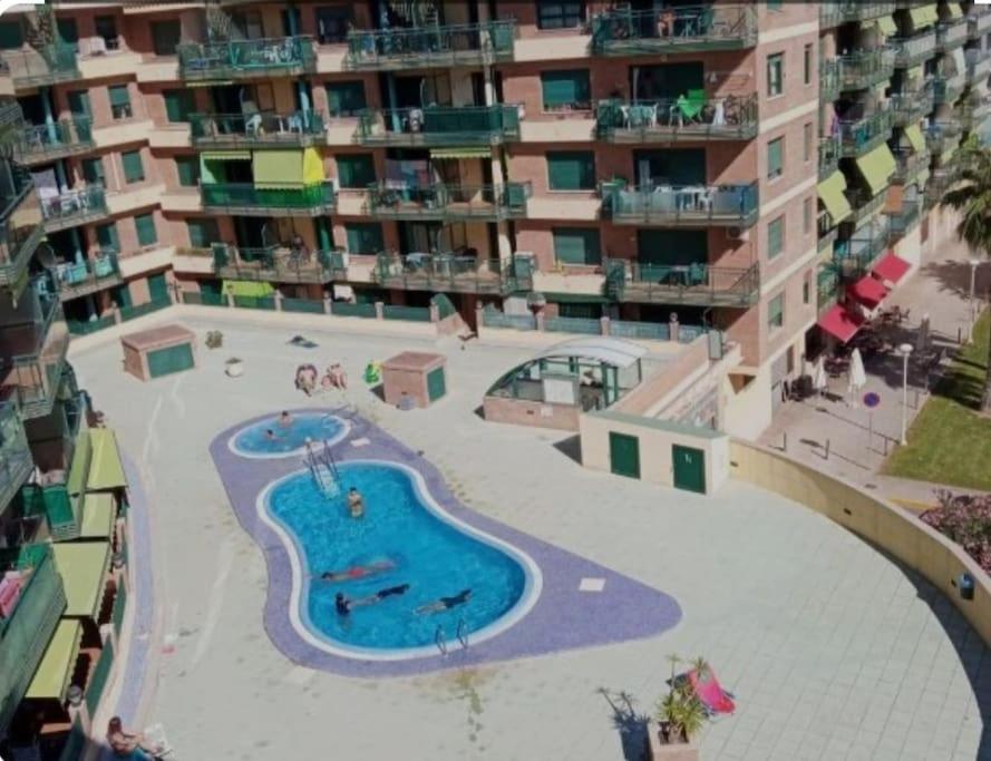 Apartamento con piscina
