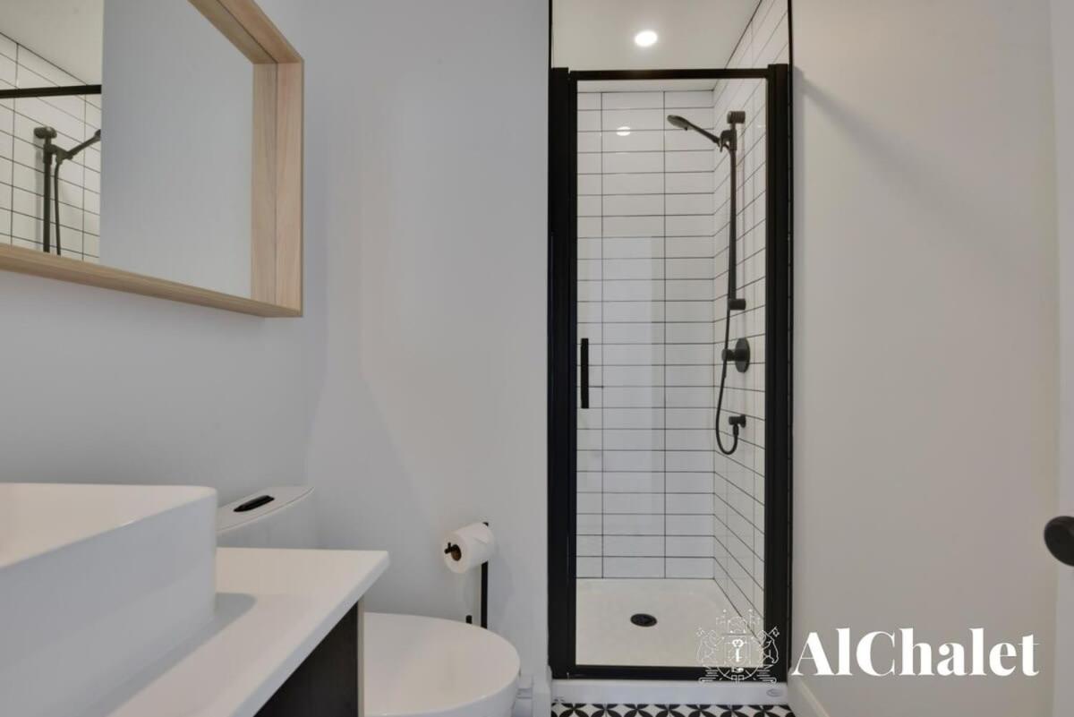 Achille - Boisé avec spa et sauna