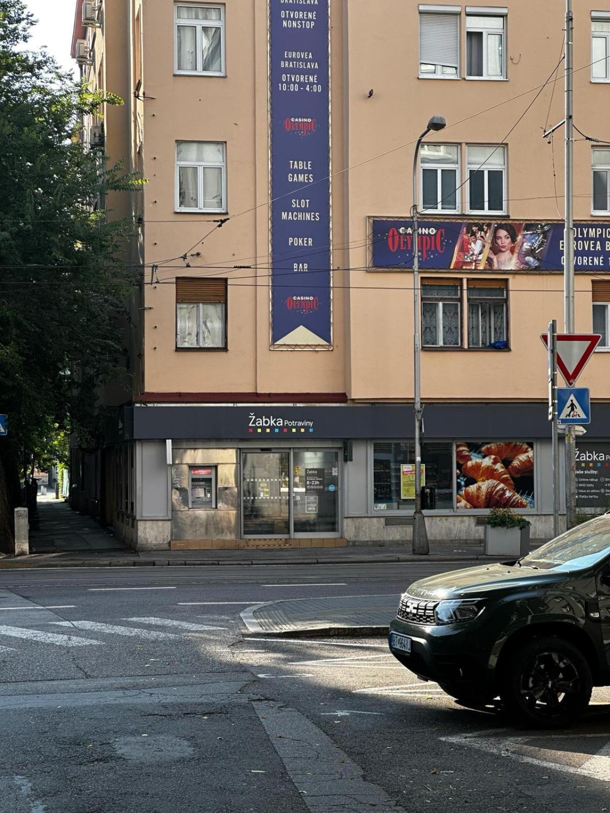 Photo 18