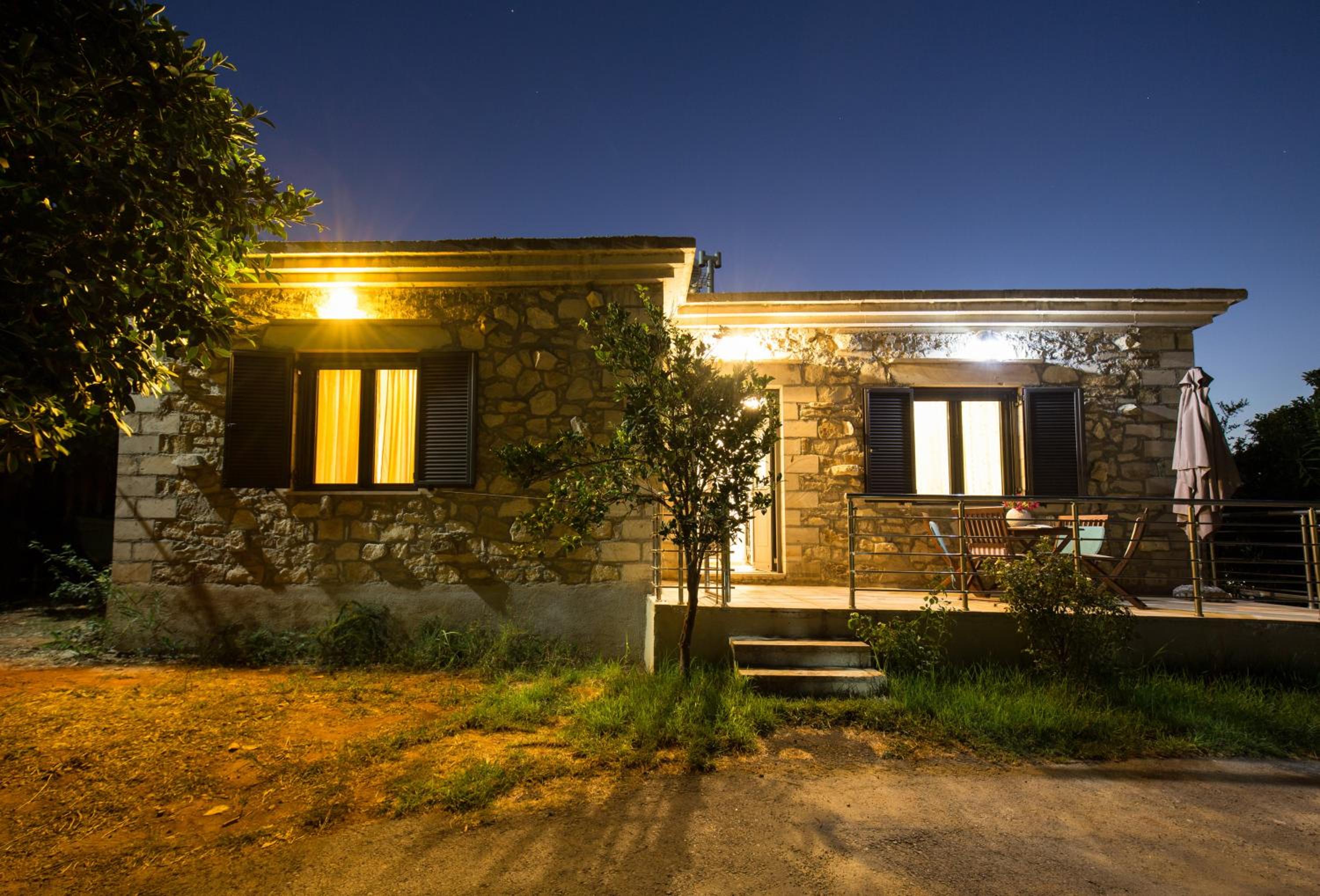 Zouri Apartments