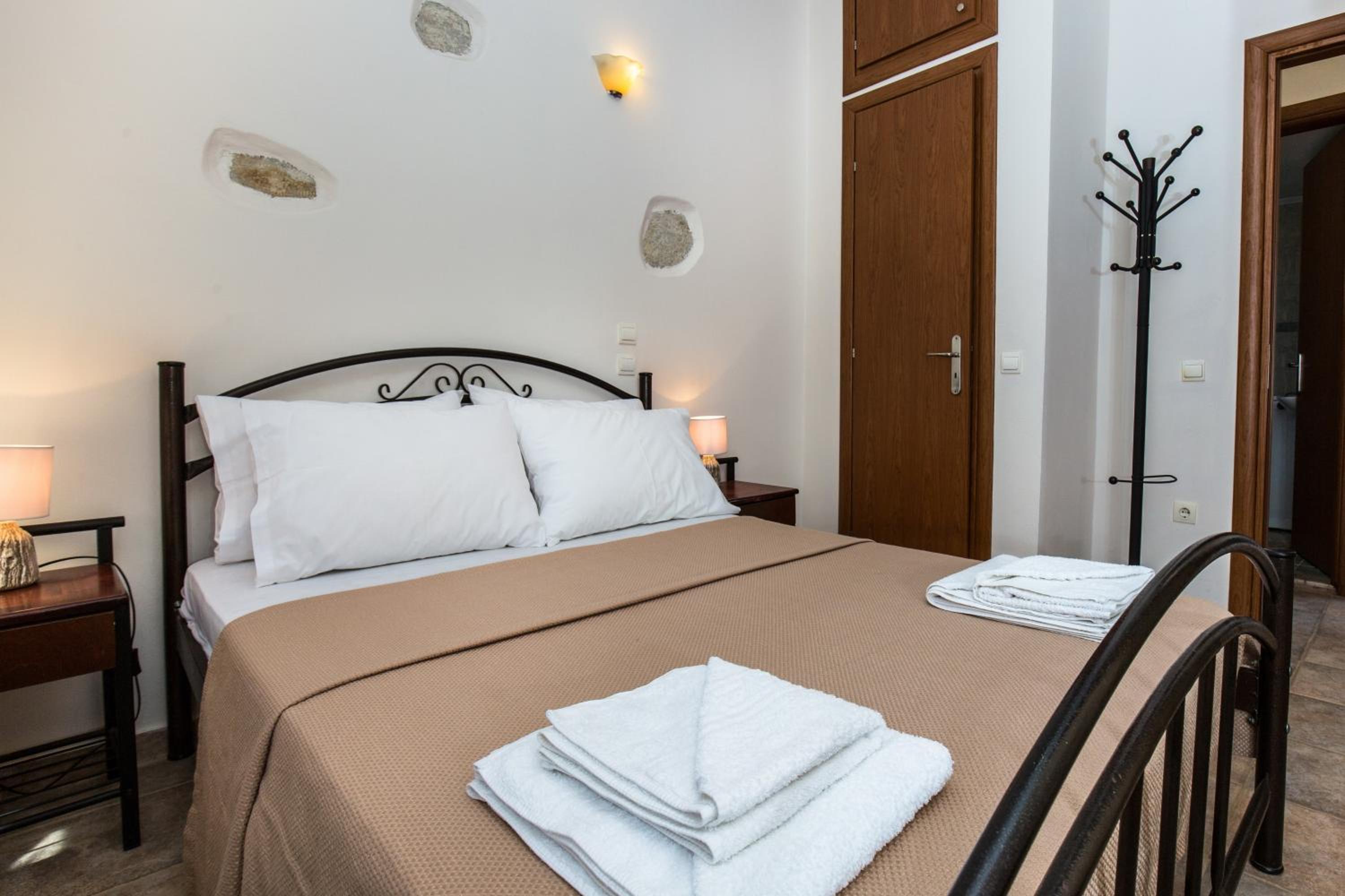 Zouri Apartments