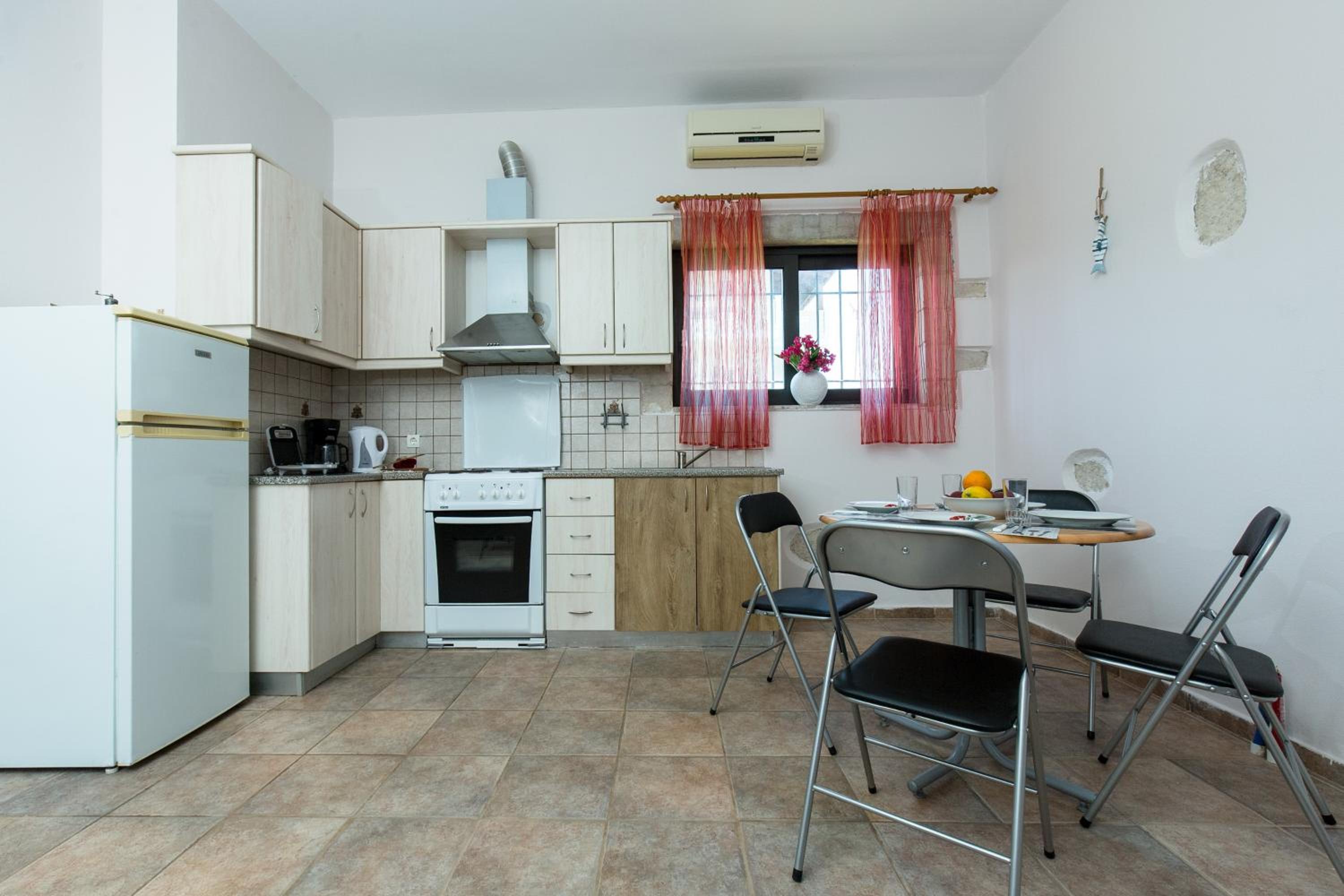 Zouri Apartments
