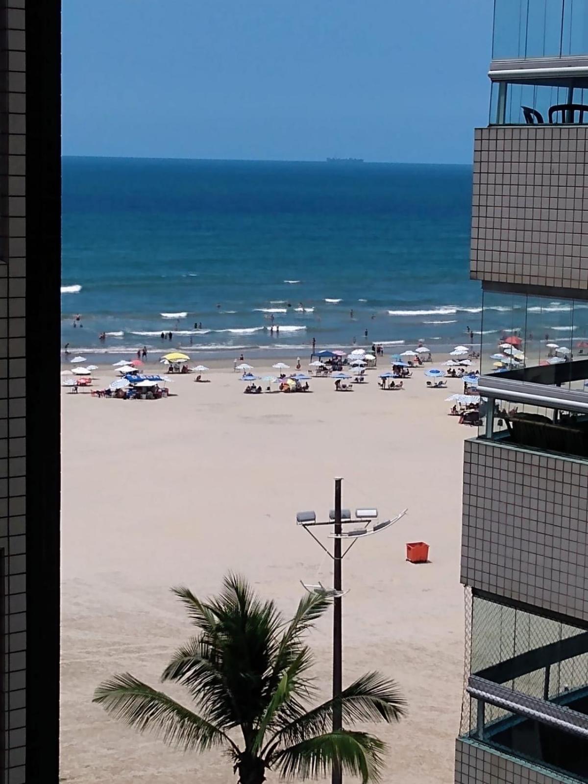 Apto Praia Grande frente ao Mar vista p Praia Kitao pé na areia Guilhermina