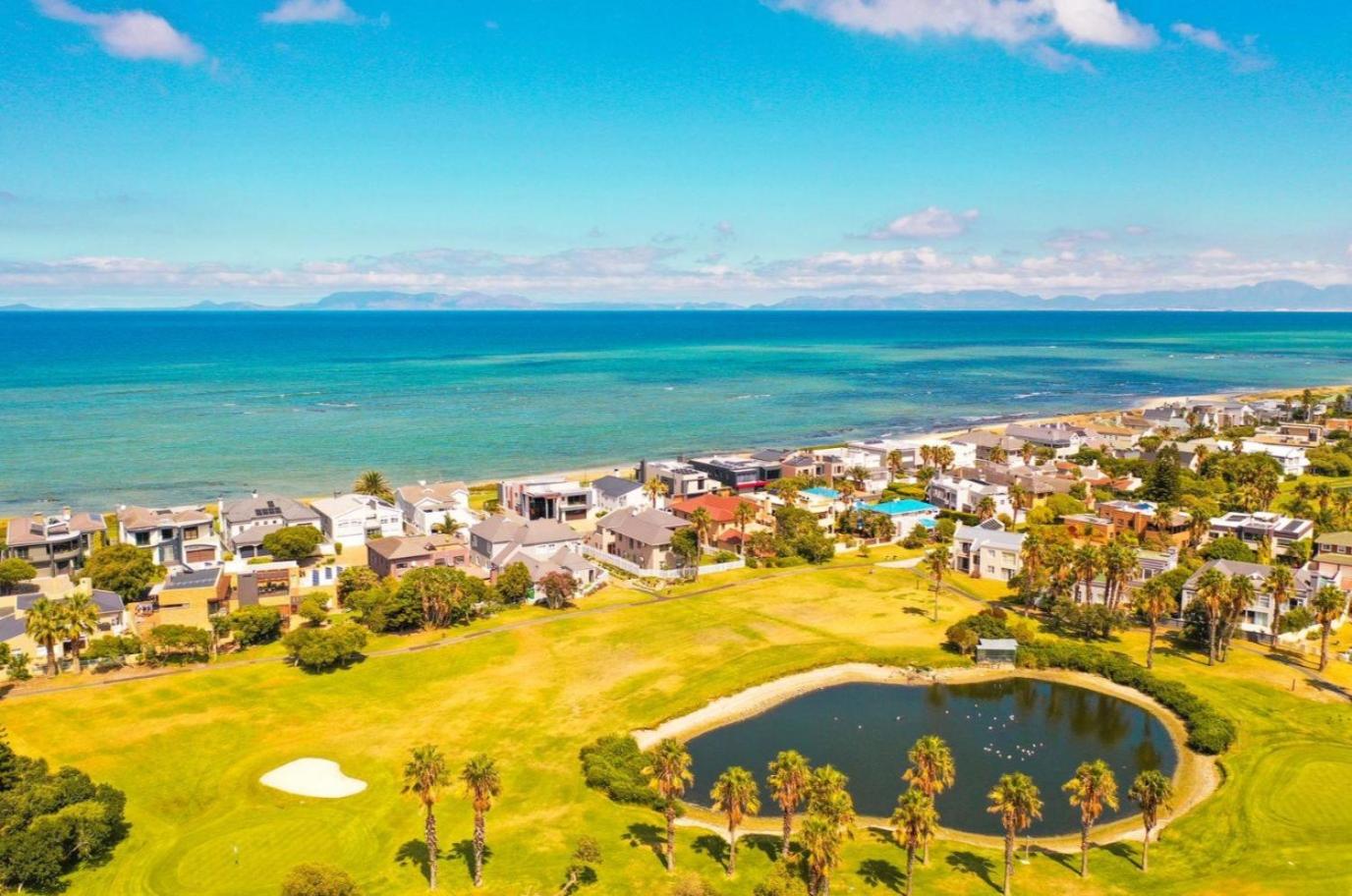 Greenways Strand Golf Beach C3