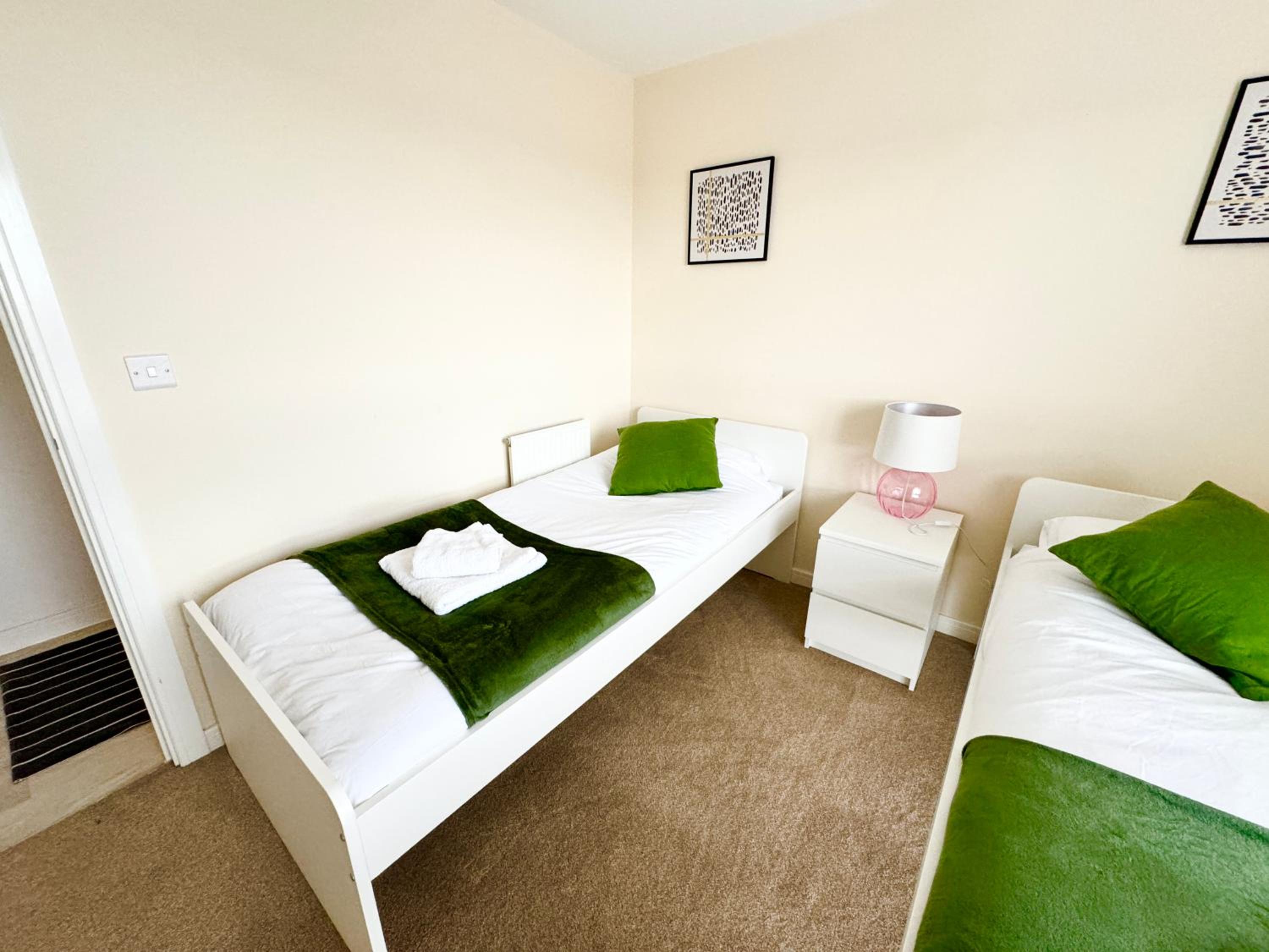 Modern 2-Bedroom Apartment