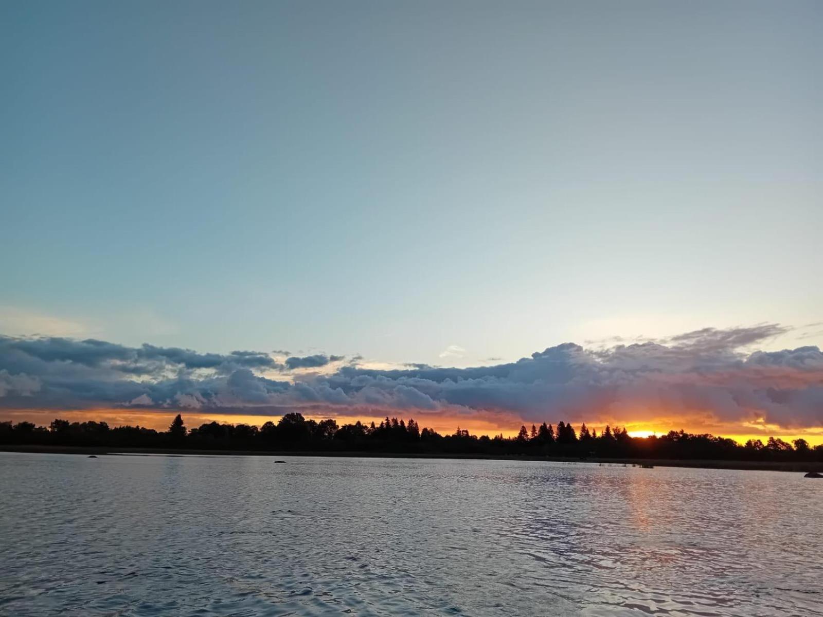 Romantiline saunamaja Pädaste lahe ääres