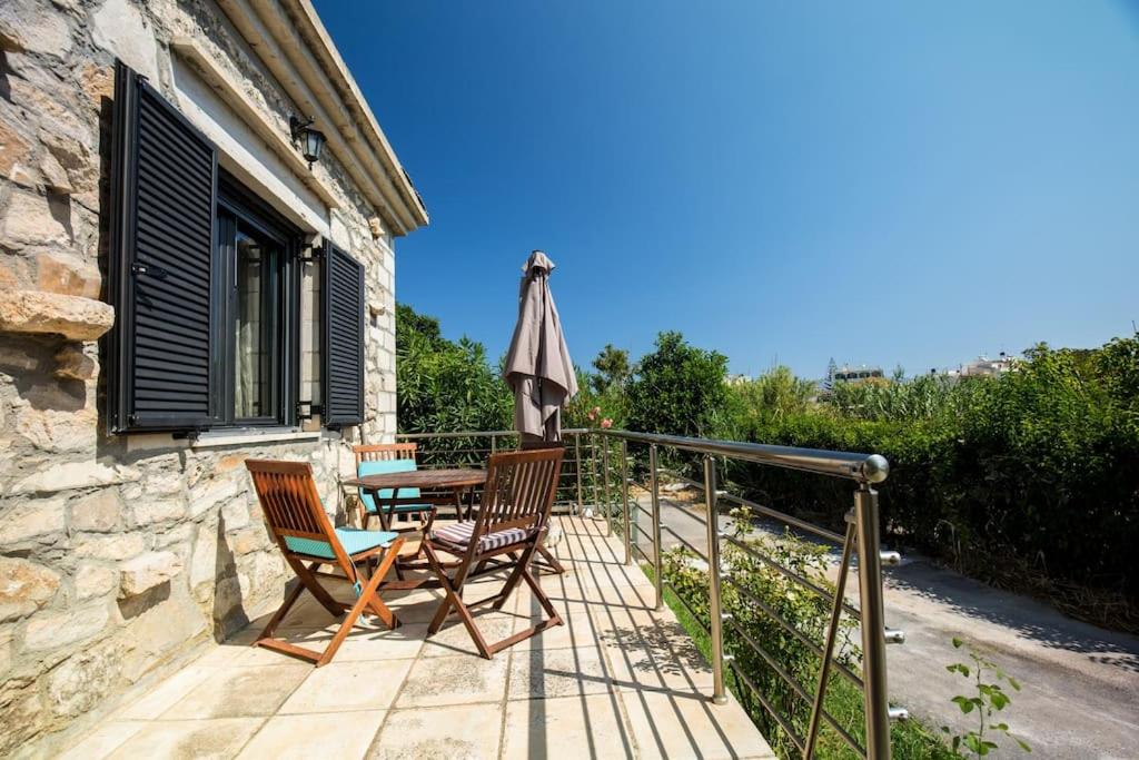 Zouri Apartments