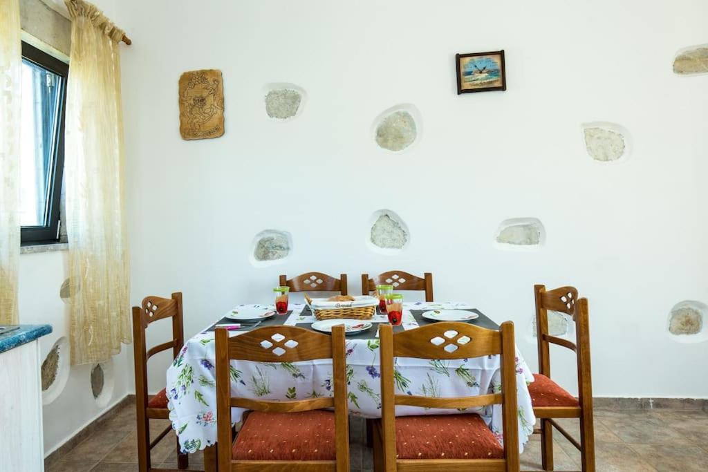 Zouri Apartments