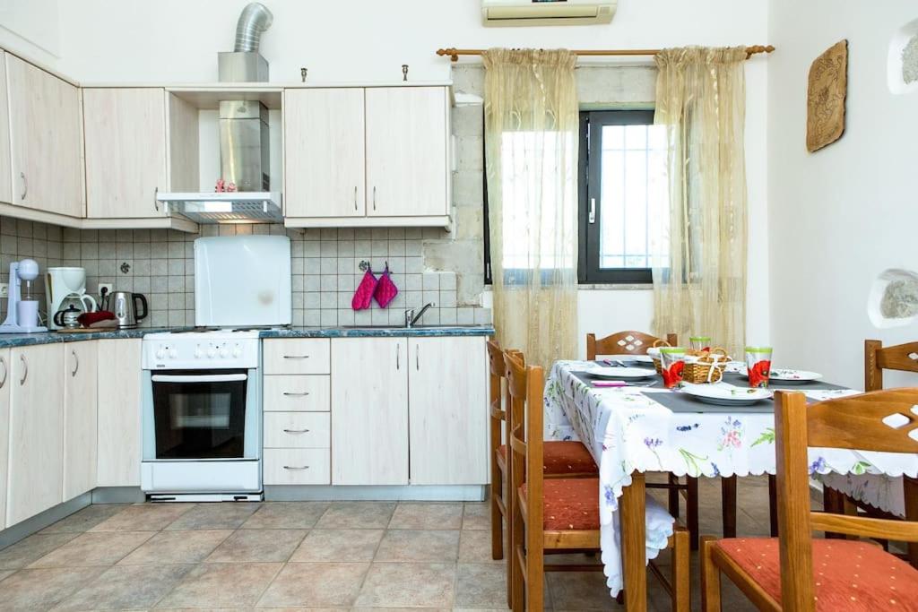 Zouri Apartments