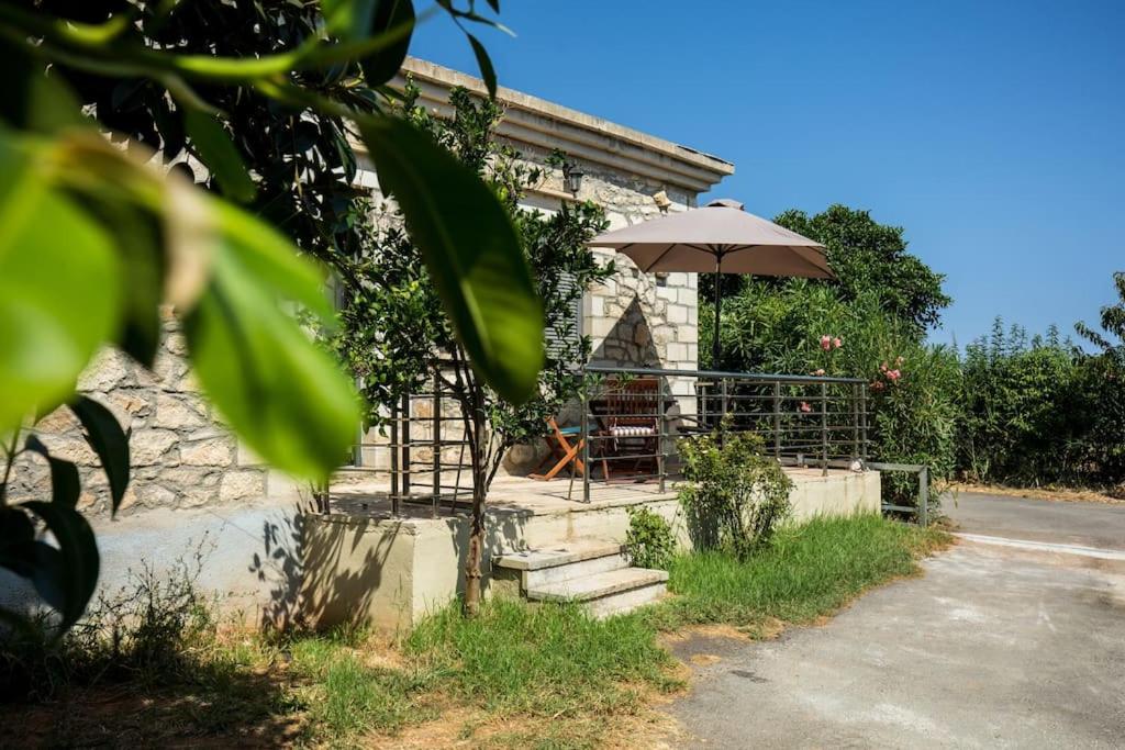 Zouri Apartments