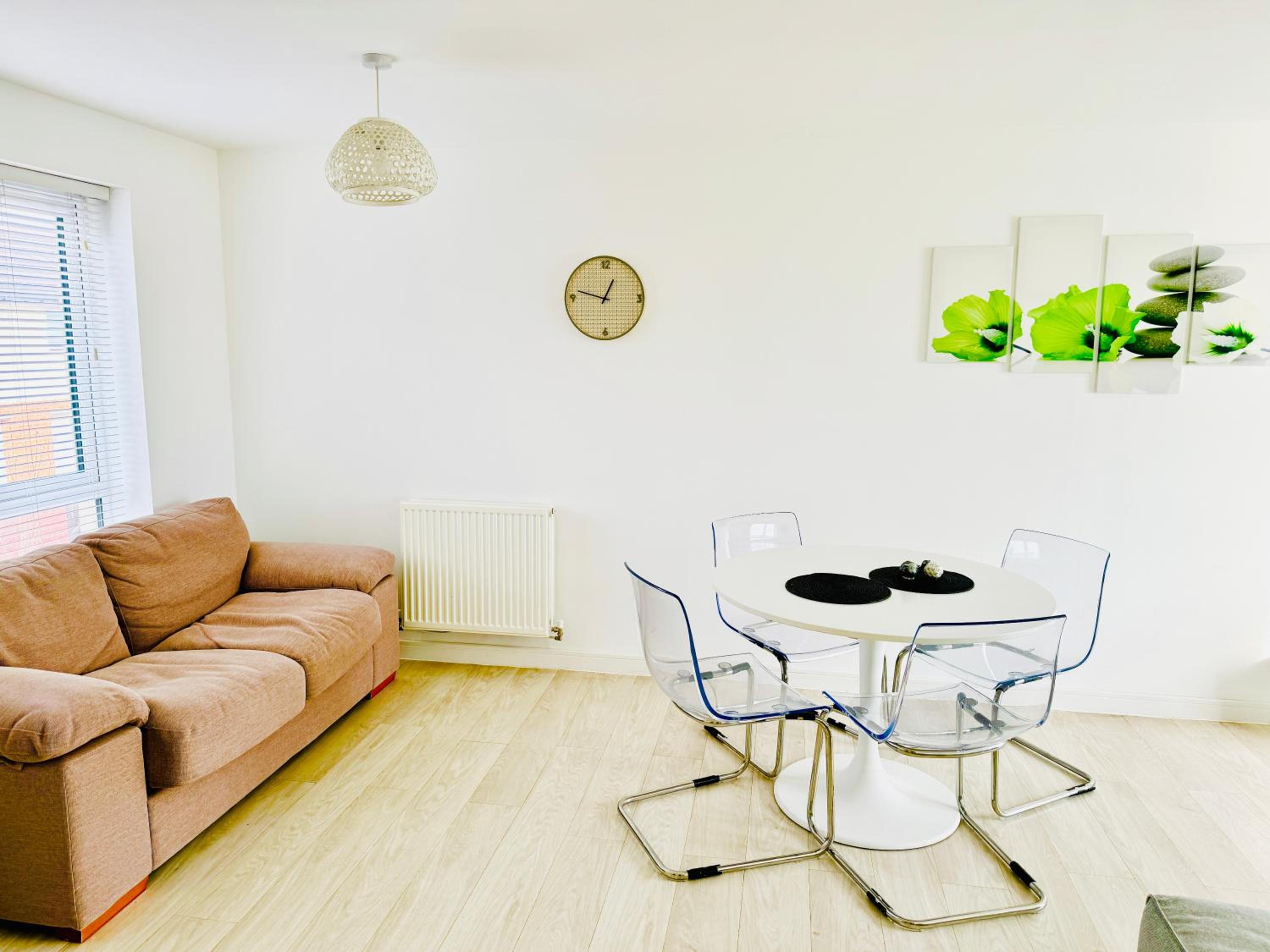 Modern 2-Bedroom Apartment