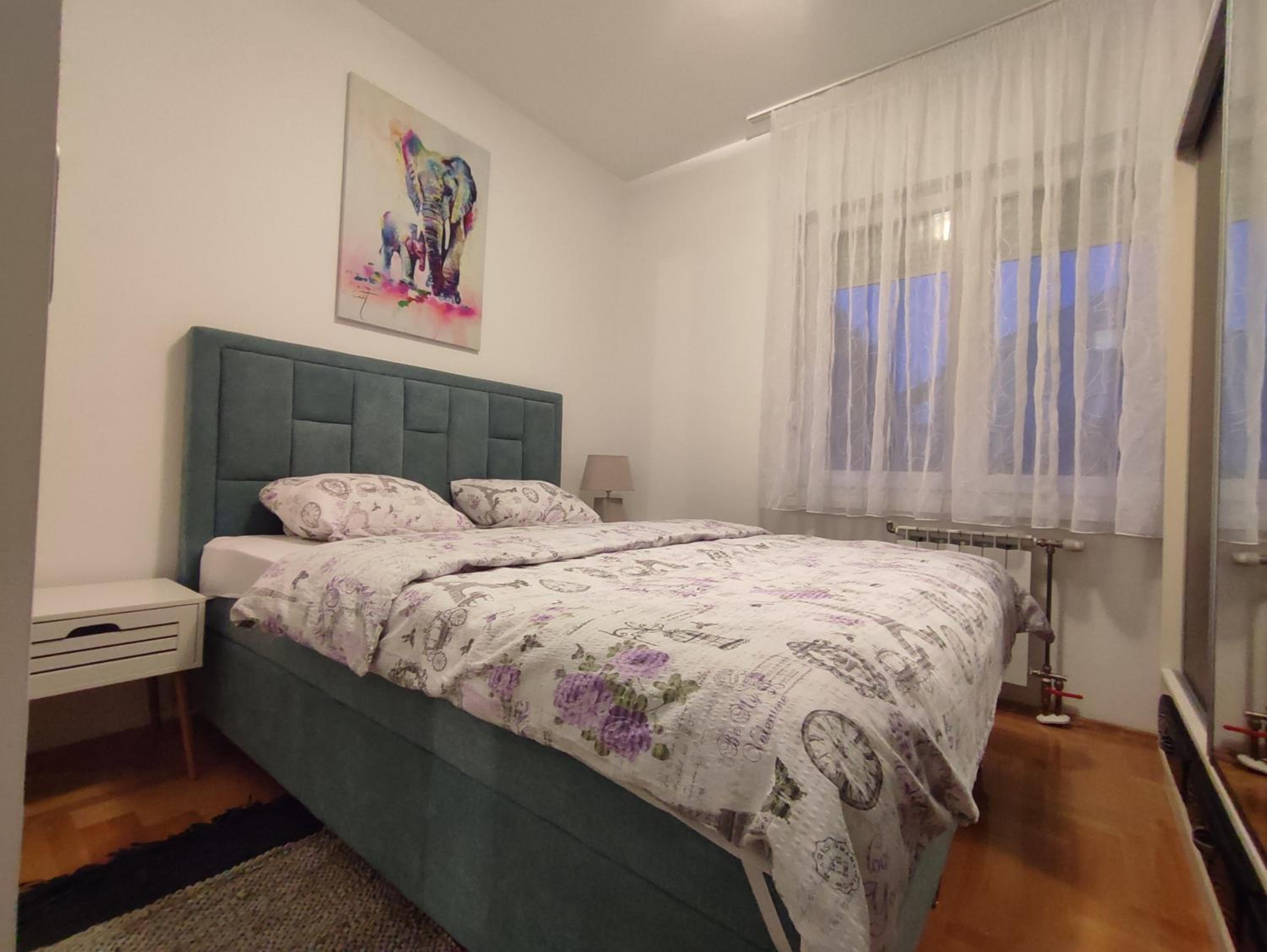 Apartman Green City with garage