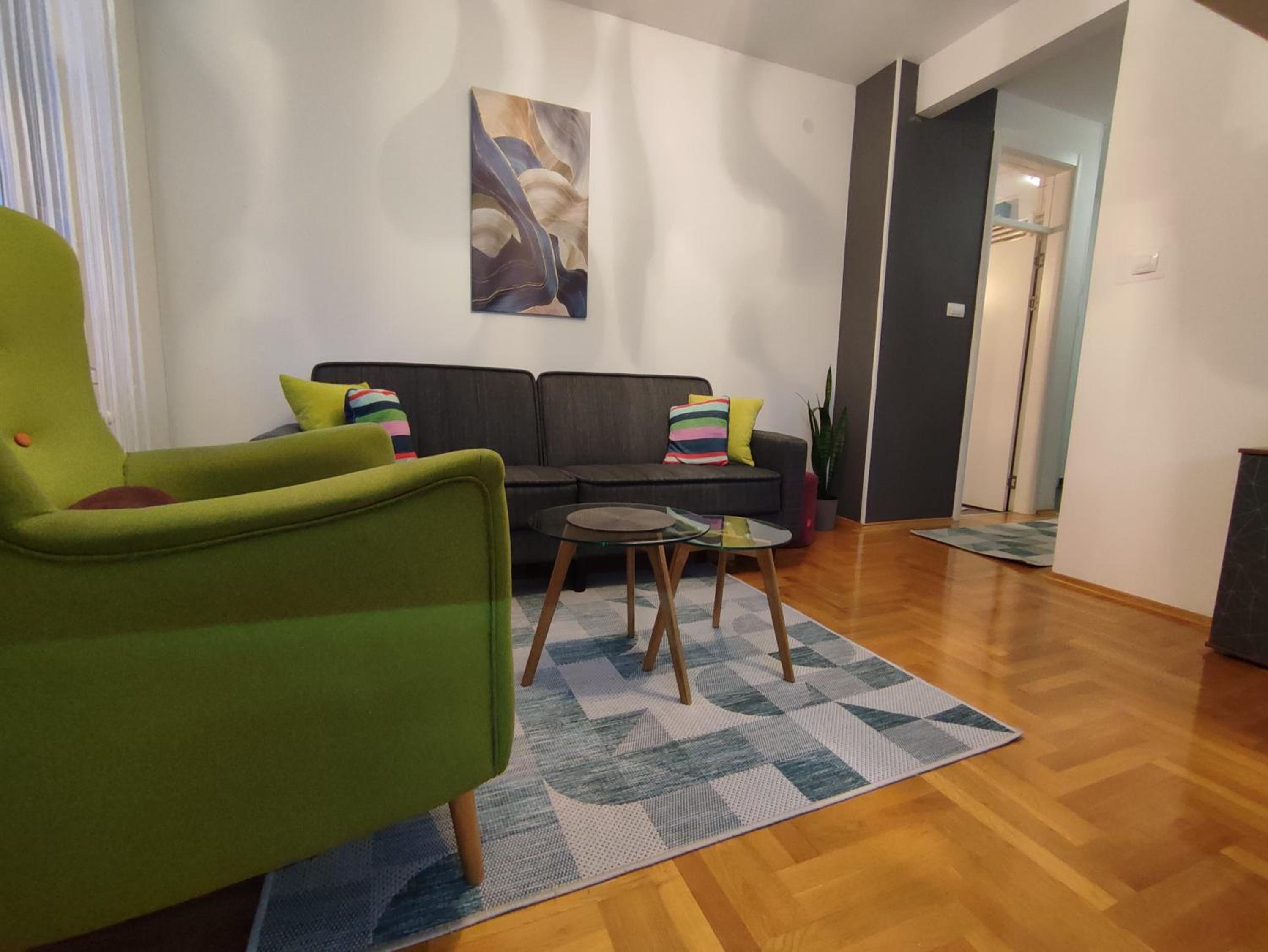 Apartman Green City with garage