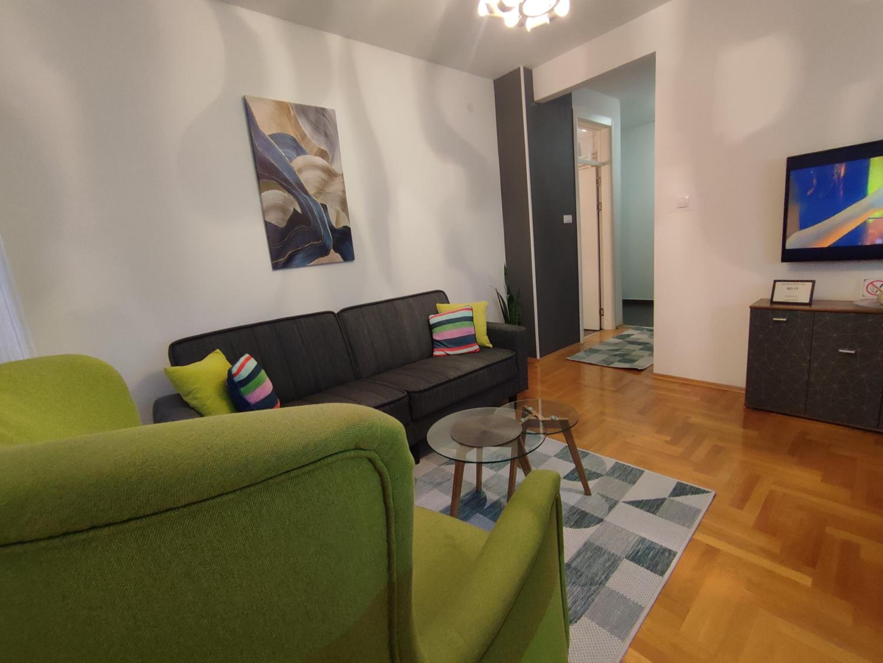 Apartman Green City with garage